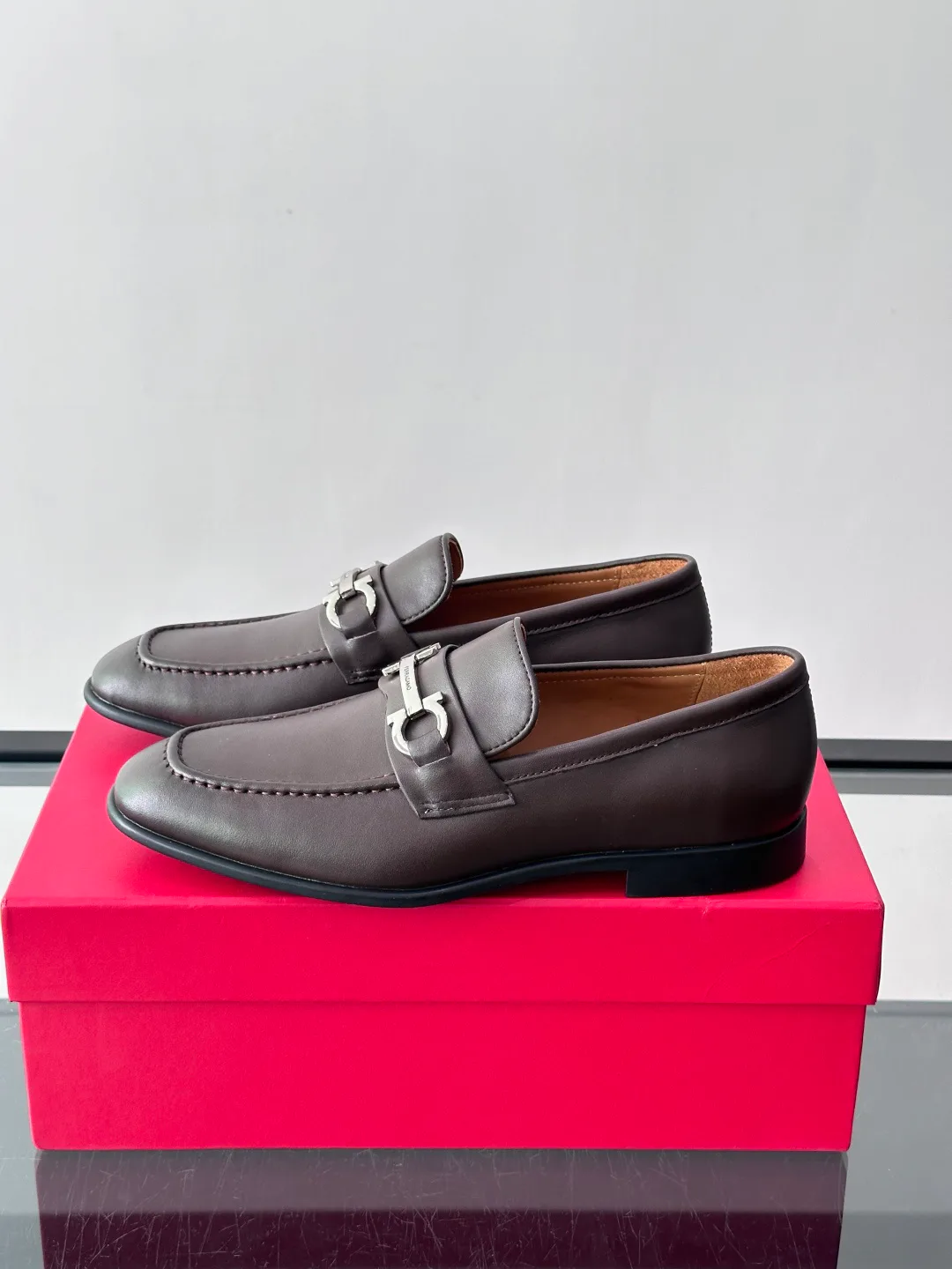 Men's Loafers And Dress Shoes SALVATORE FERRAGAMO 18079492