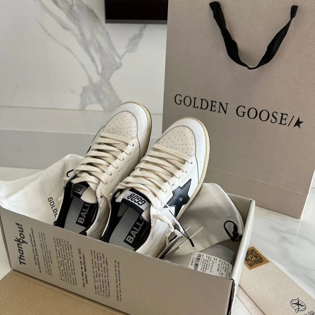 Women's Sneakers GOLDEN GOOSE 16995674