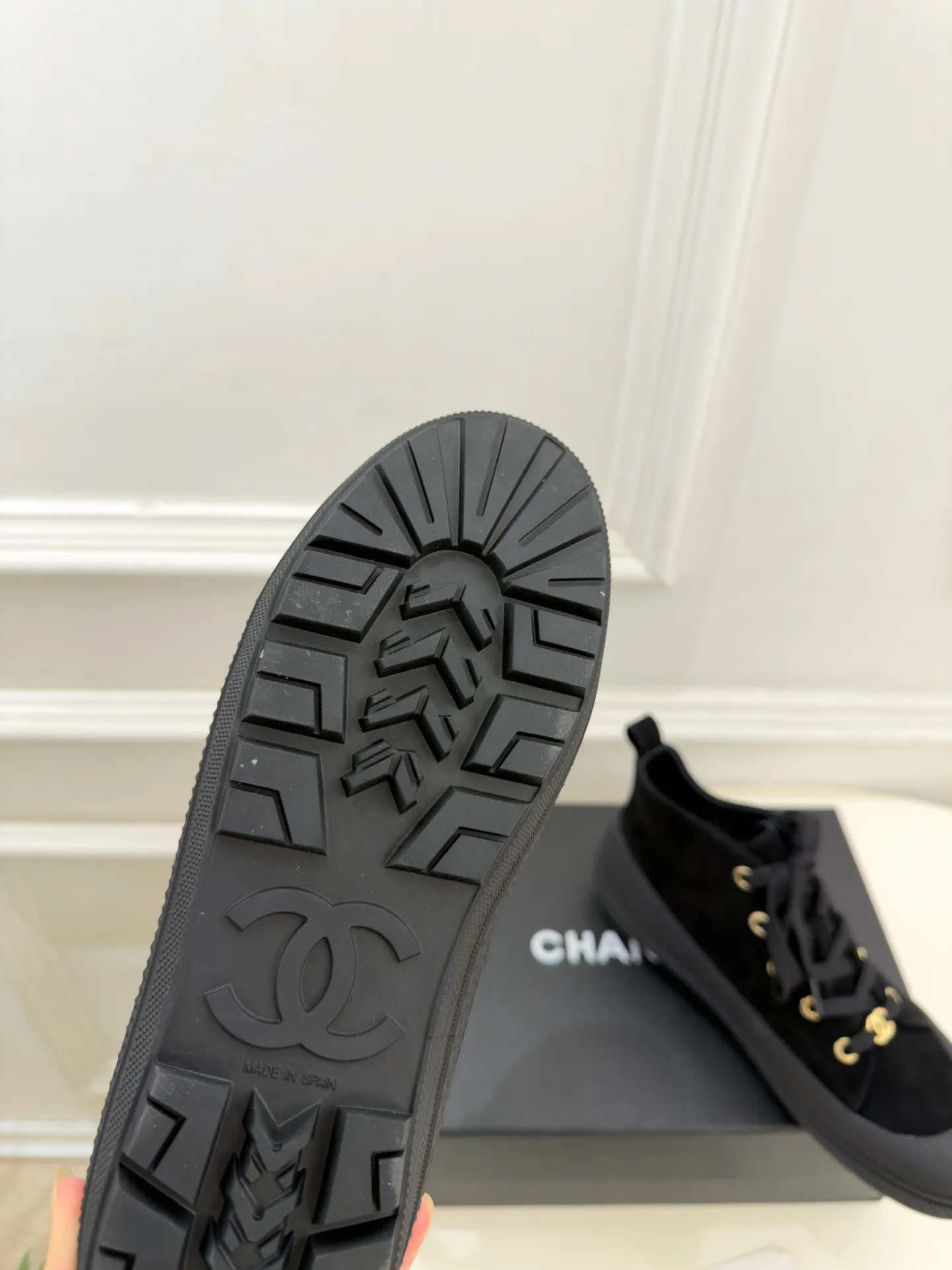 Women's Sneakers CHANEL 18346897