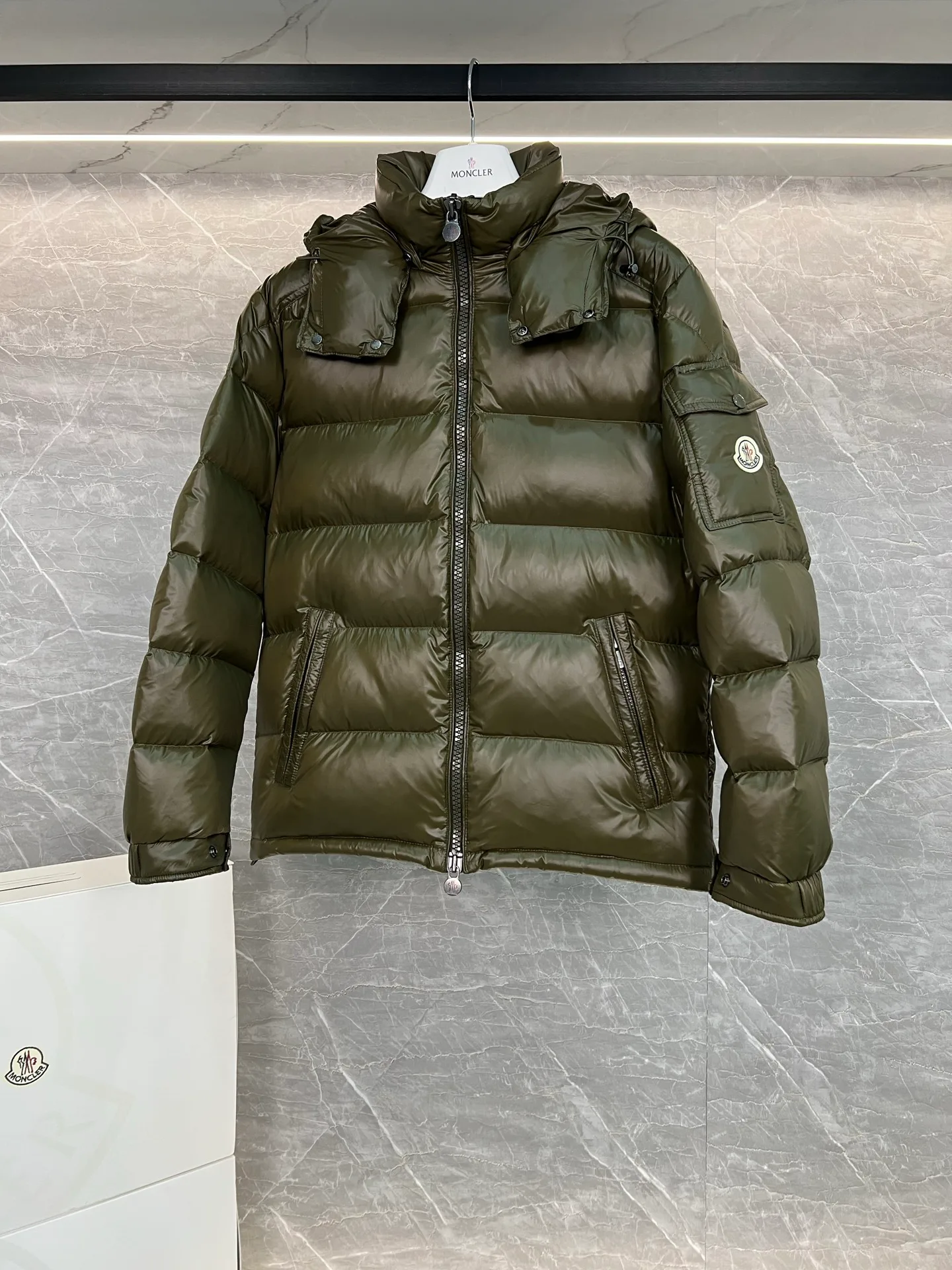 Men's Jackets And Down Jackets MONCLER 18111315