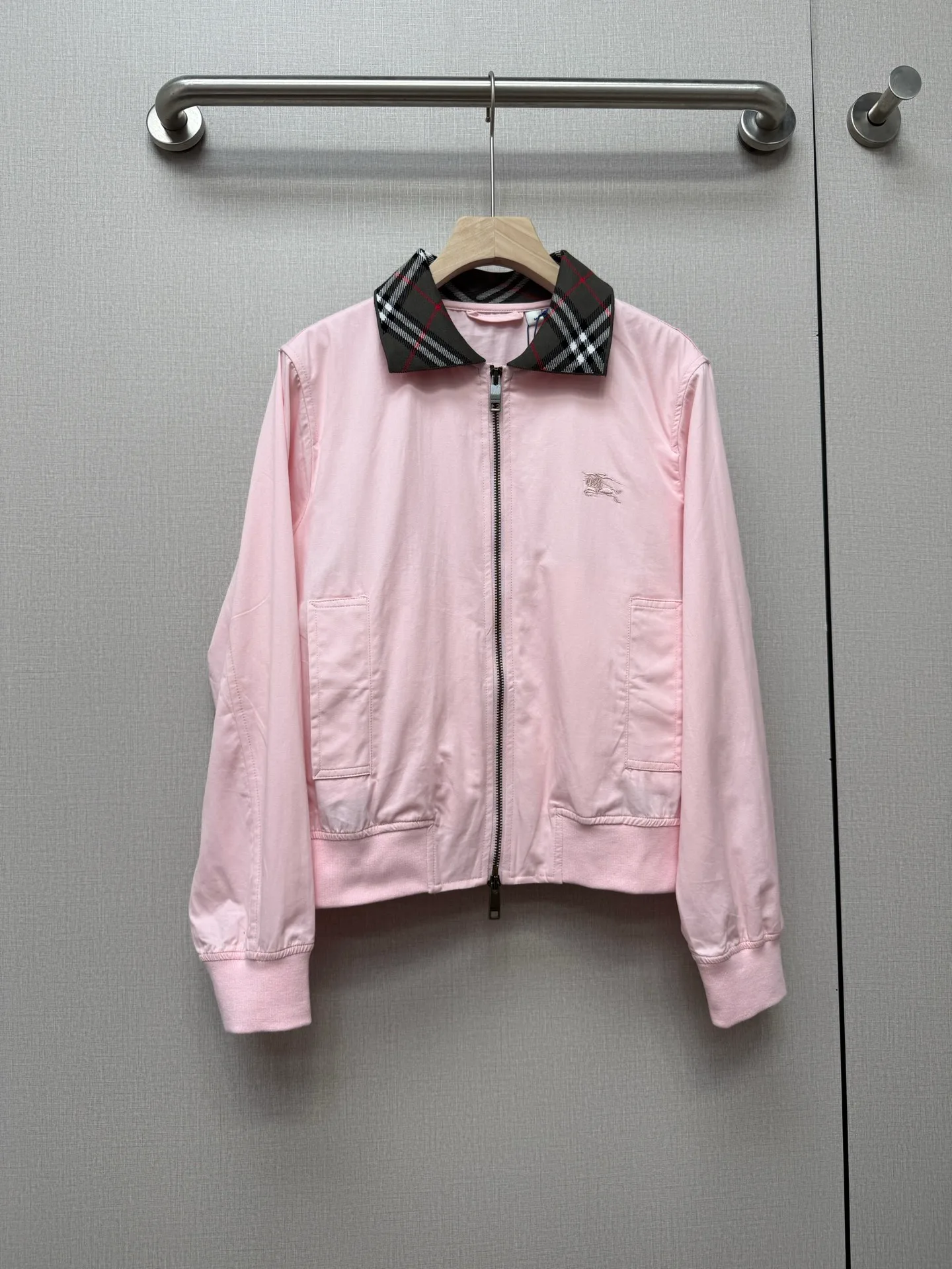 Women's Jackets And Down Jackets BURBERRY 17796312