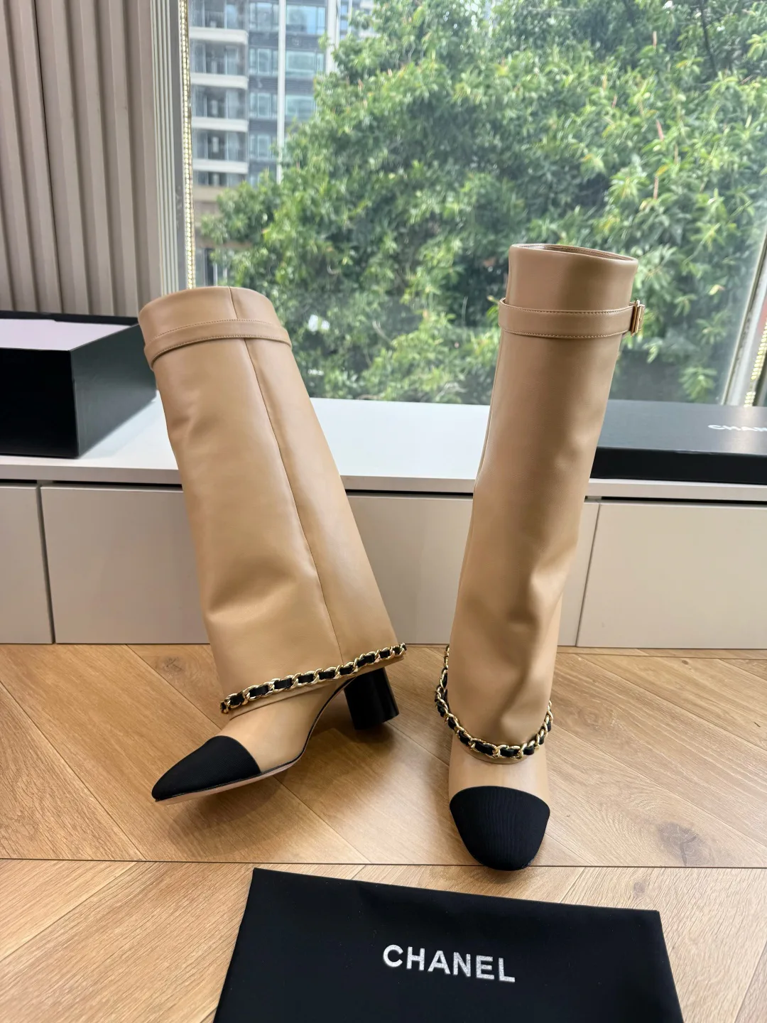 Women's Boots CHANEL 18337124