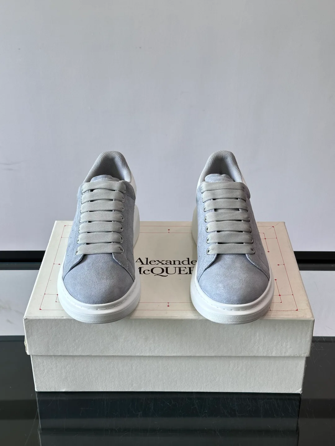 Women's Sneakers ALEXANDER MCQUEEN 17447546