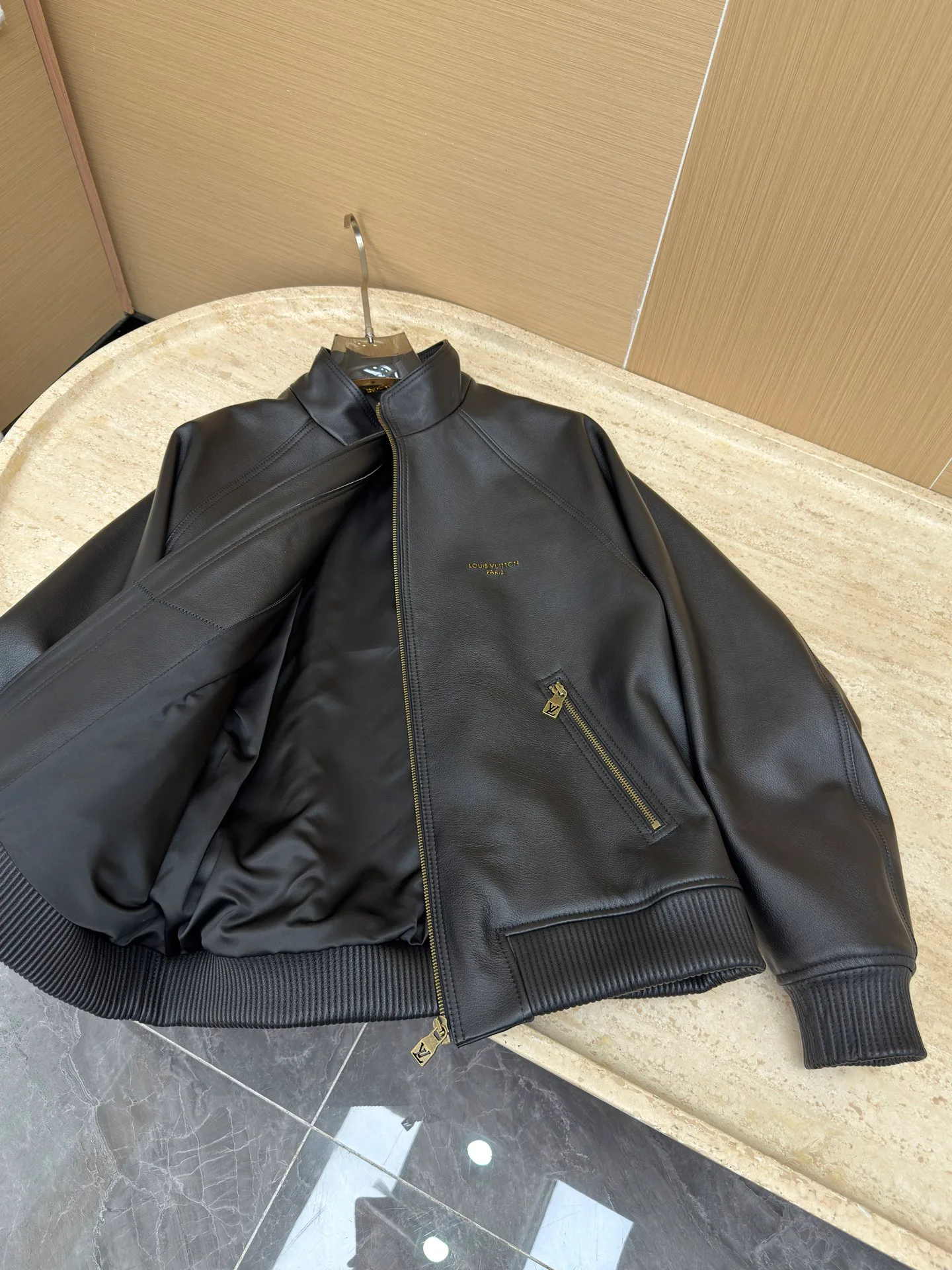 Men's Leather Jackets And Sheepskin Coats LOUIS VUITTON 18448678