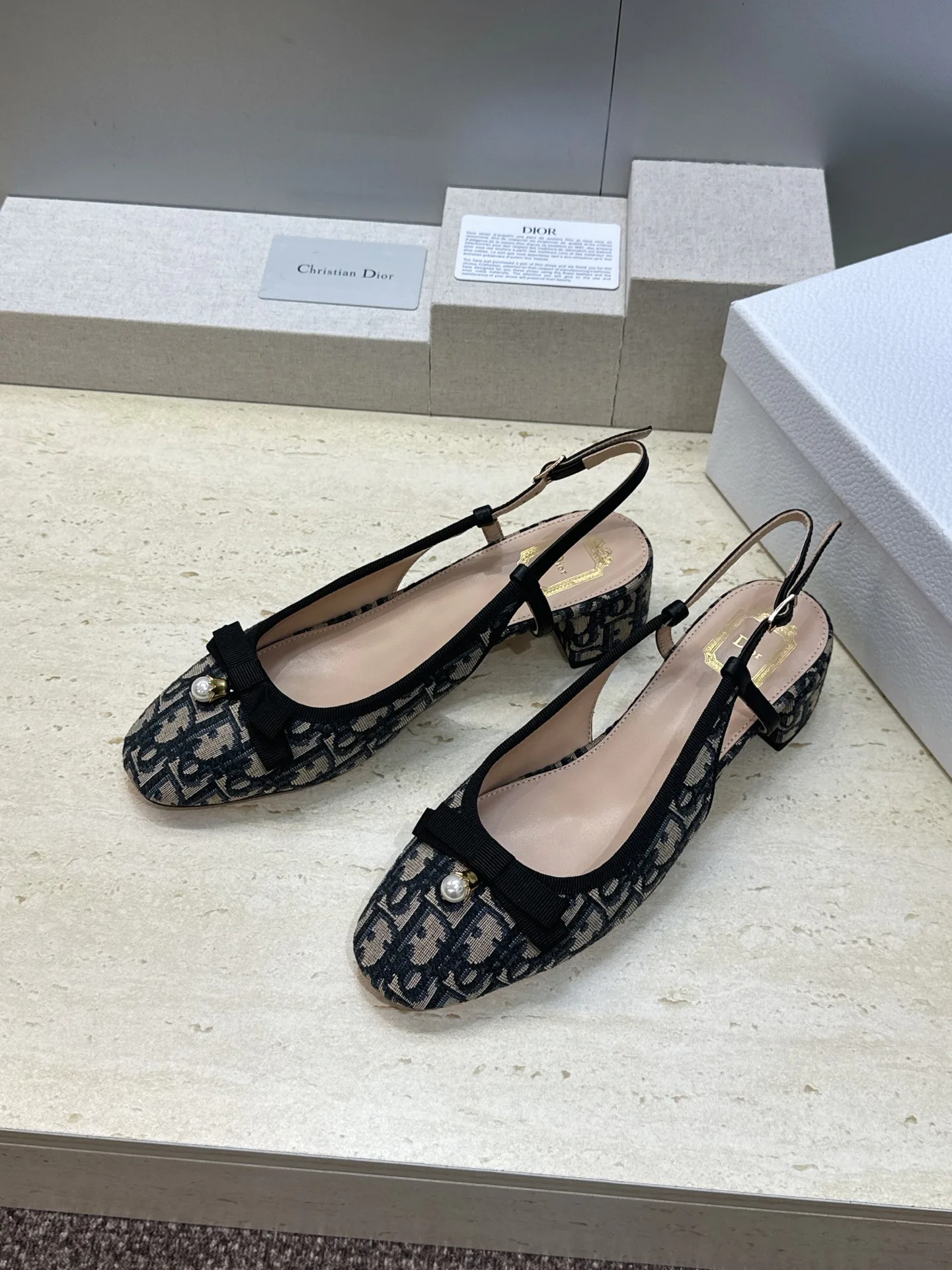 Women's Heels CHRISTIAN DIOR 17480112