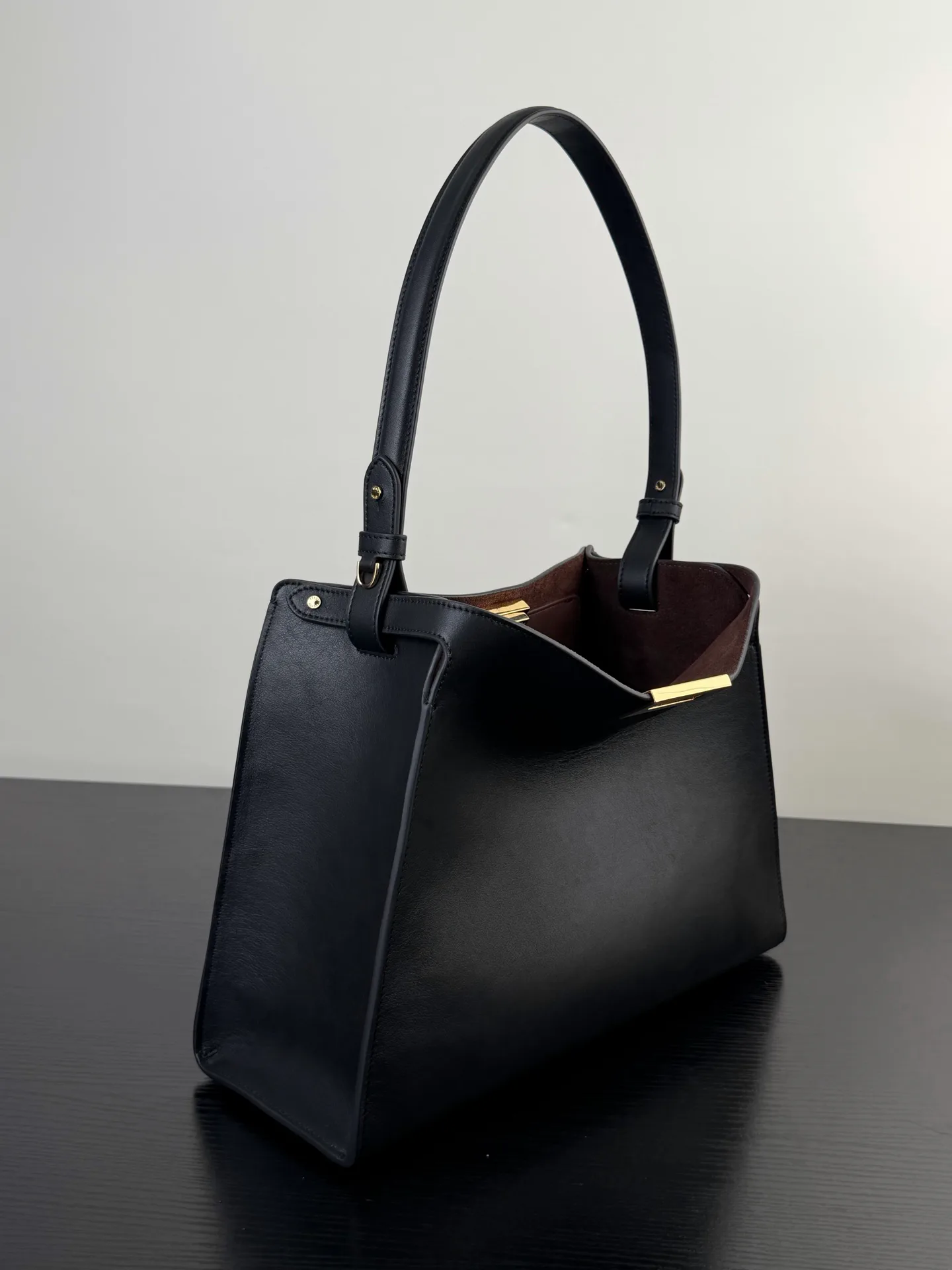 Women's Classic Handbags FENDI 17901913
