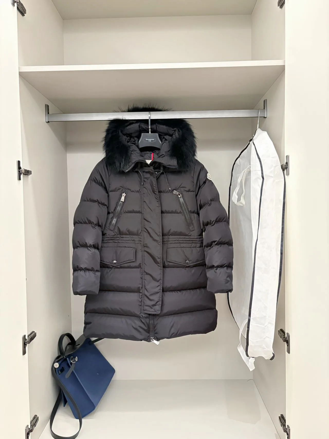 Men's Jackets And Down Jackets MONCLER 18383063