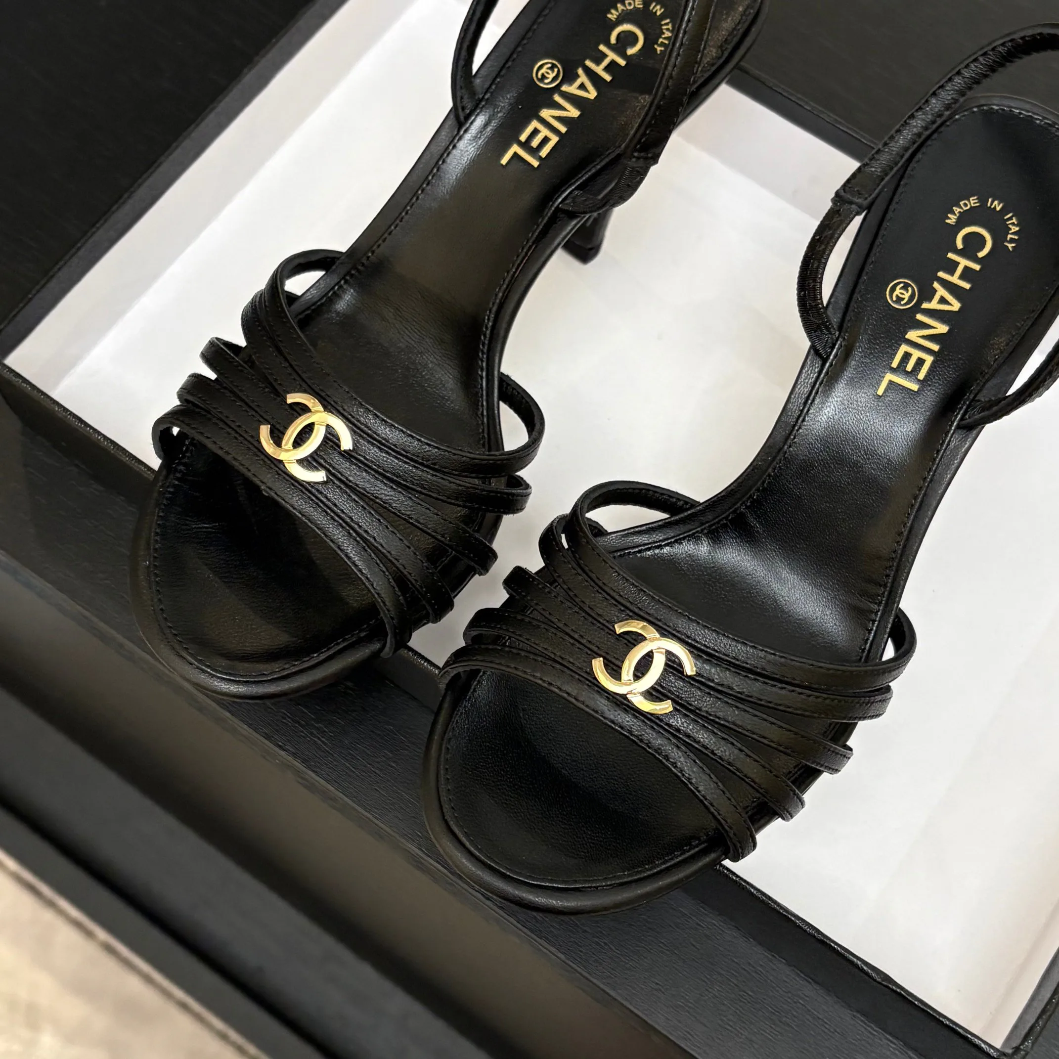 Women's Open-Toe Sandals CHANEL 16932185