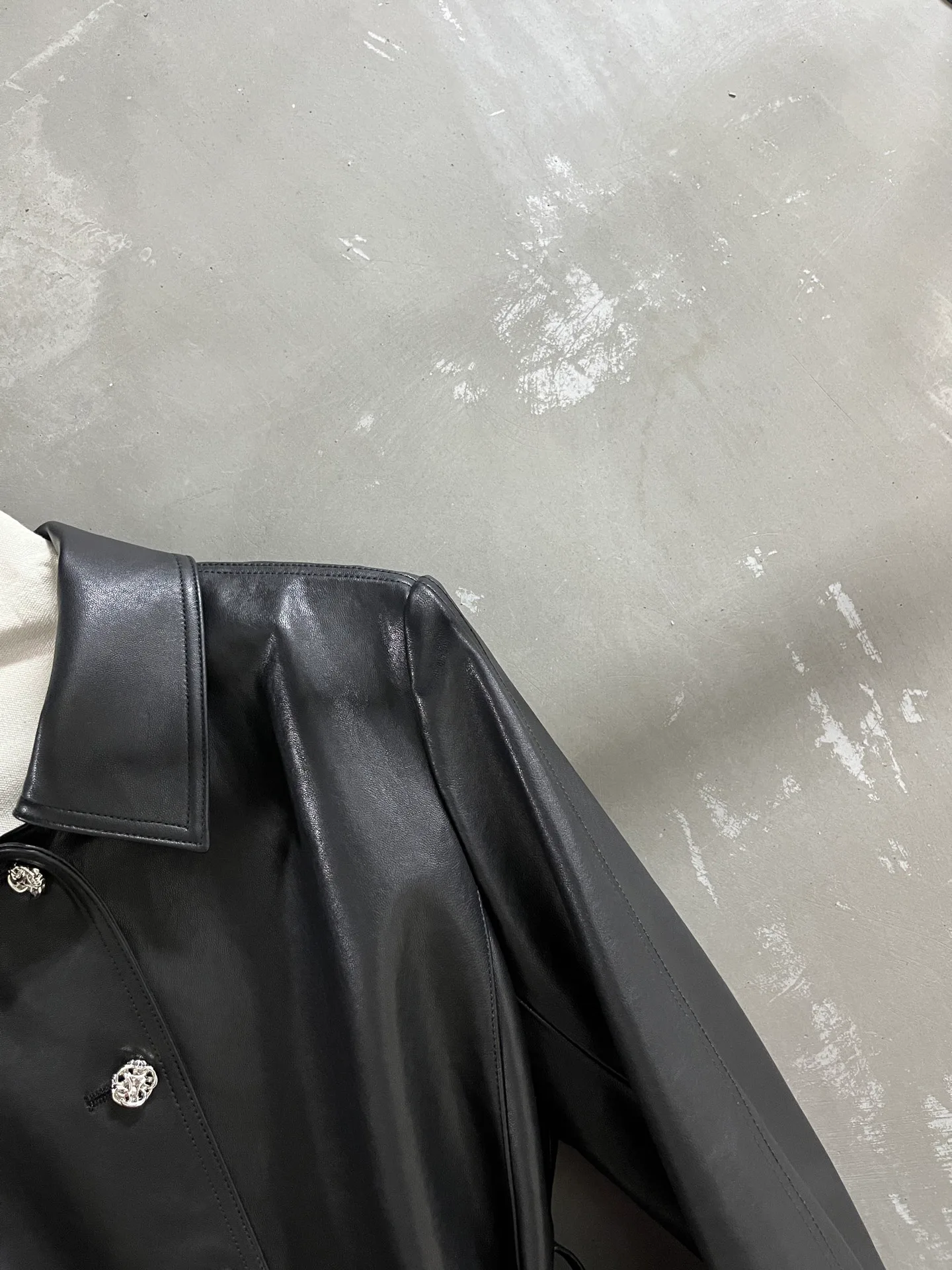 Women's Leather Jackets And Sheepskin Coats CHANEL 18015897