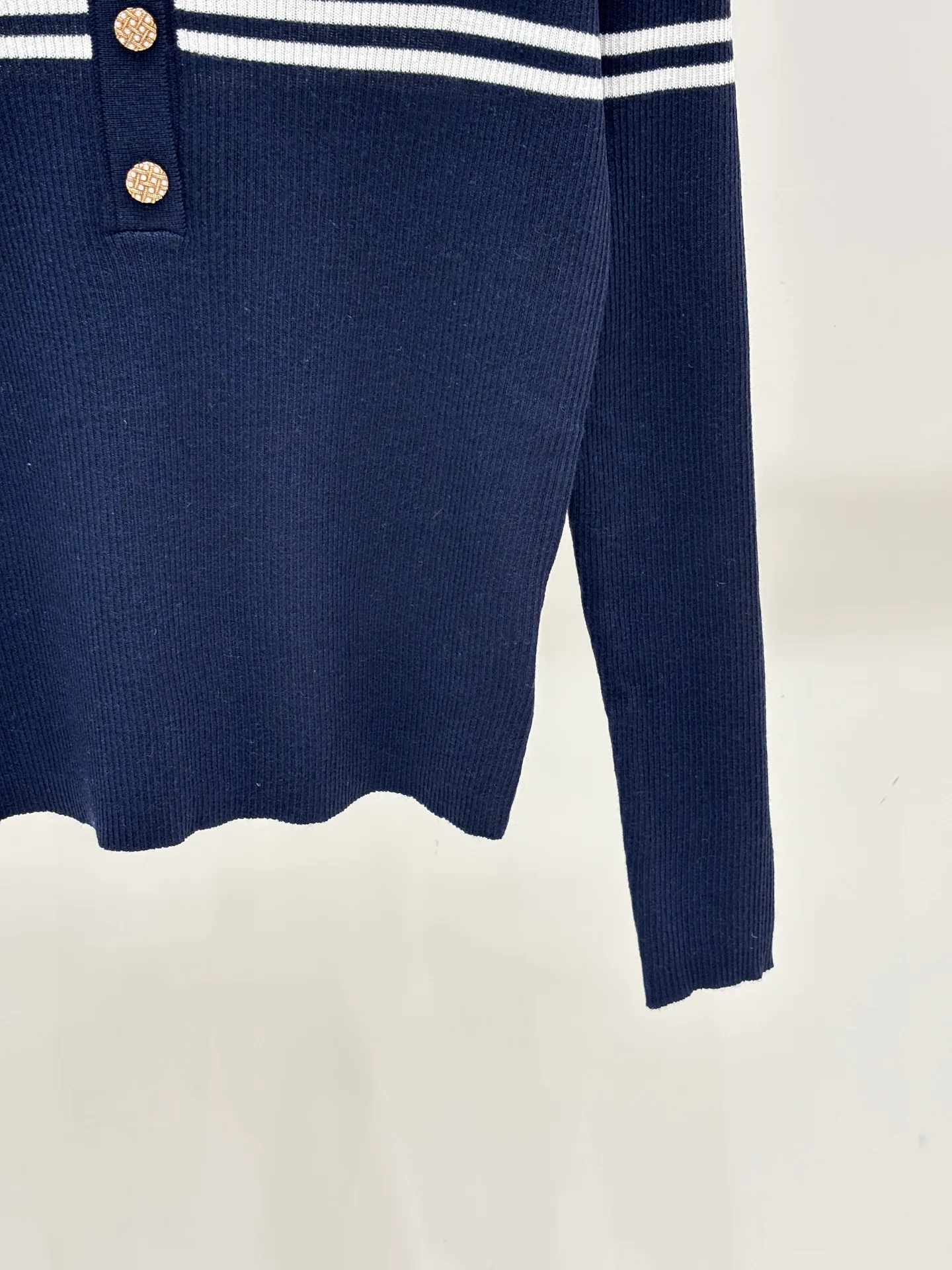 Women's Jumpers And Sweaters VALENTINO 18032617