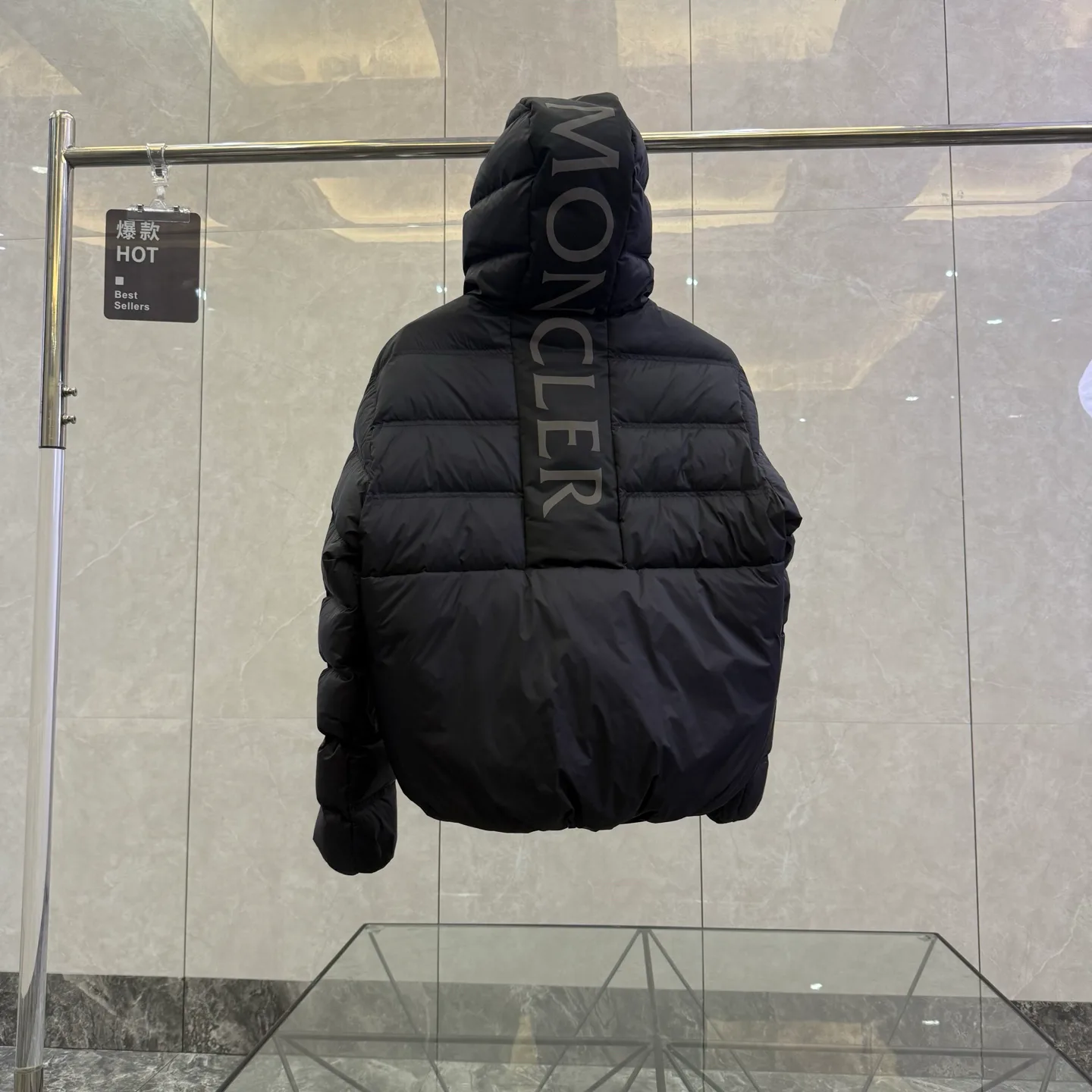 Куртки И Пуховики Женские Moncler 18606739