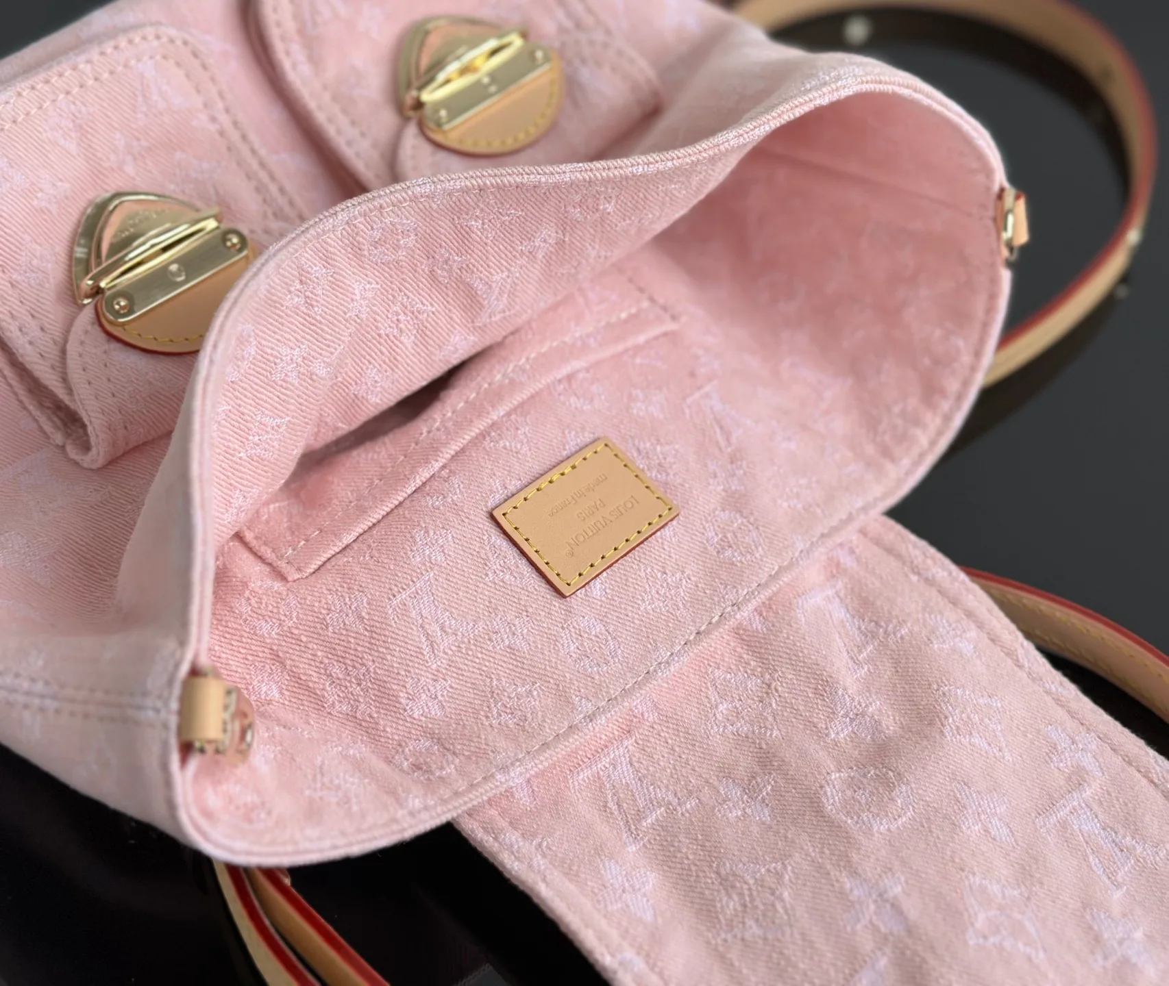 Women's Backpacks LOUIS VUITTON 18376511
