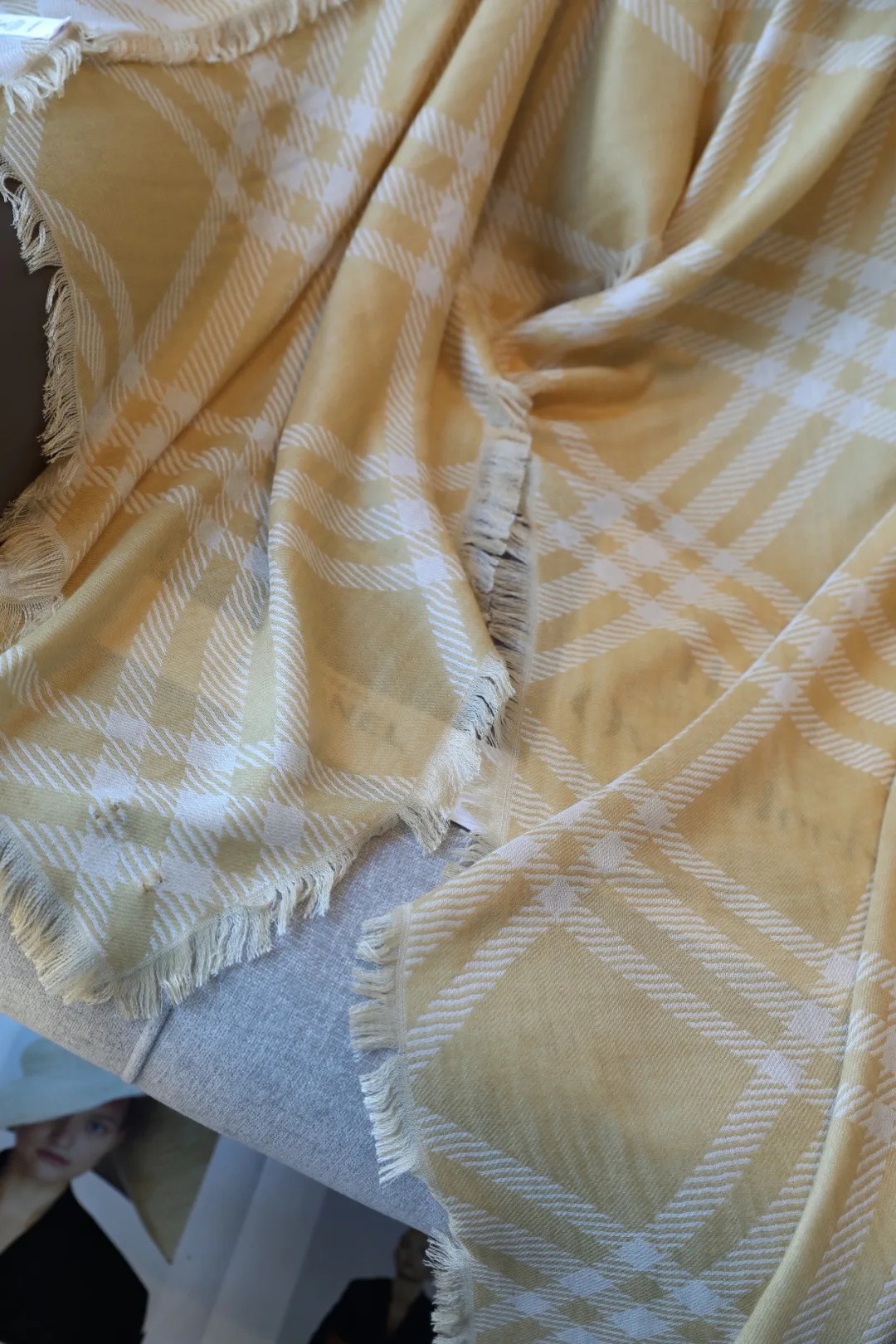 Scarves BURBERRY 18419148