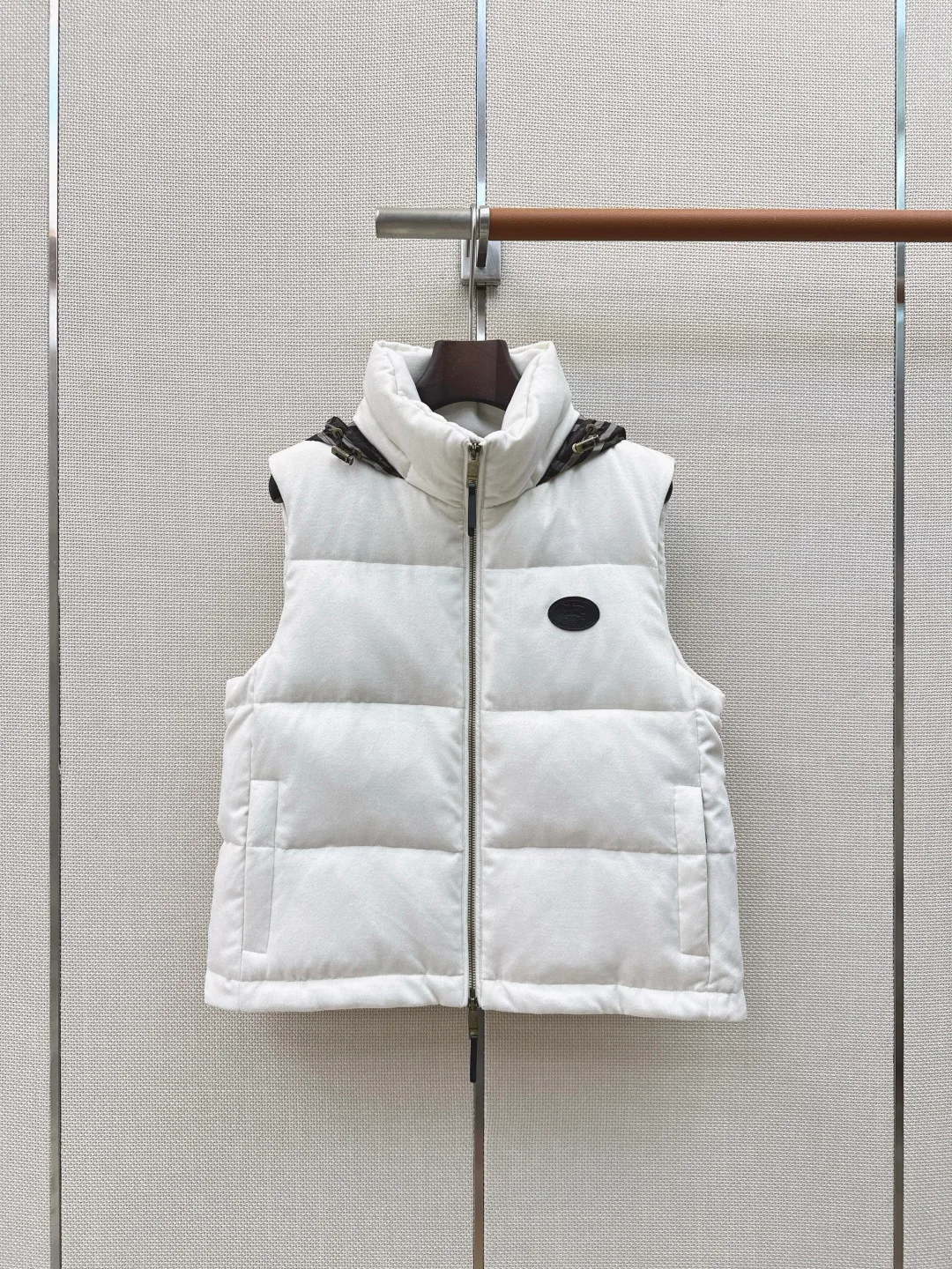 Women's Vests BURBERRY 18023673