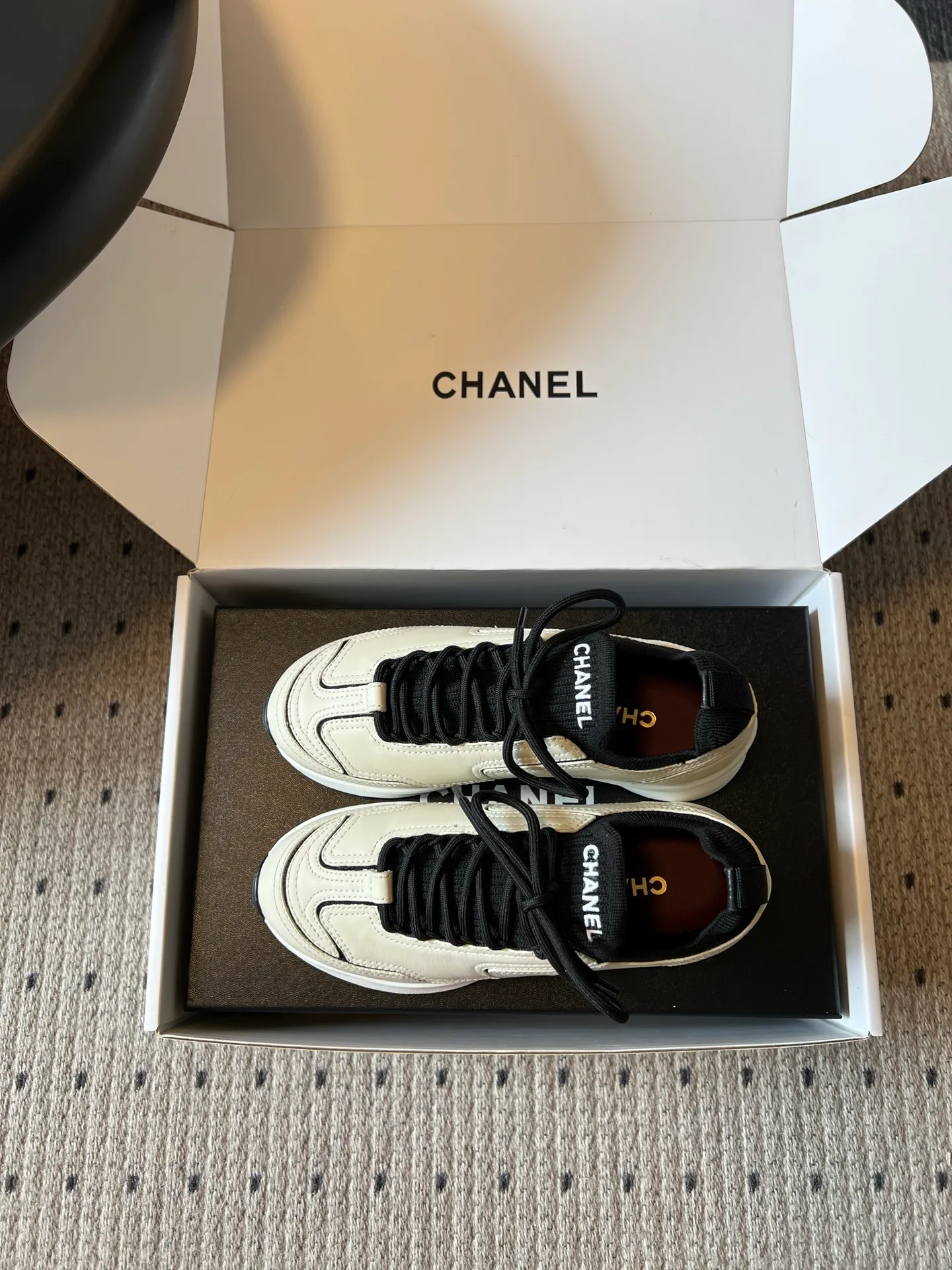 Women's Sneakers CHANEL 17793451