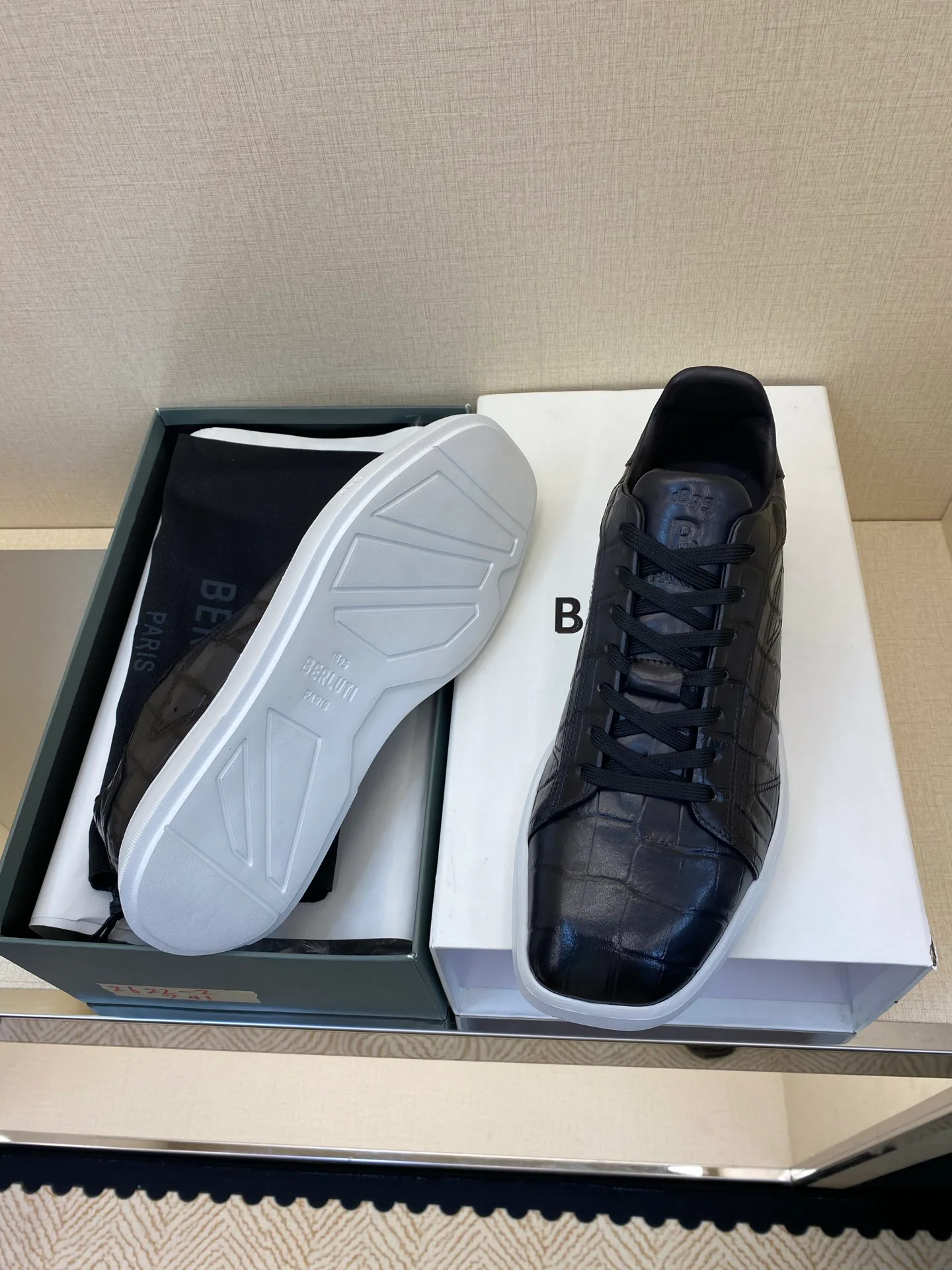 Men's Sneakers BERLUTI 18211889