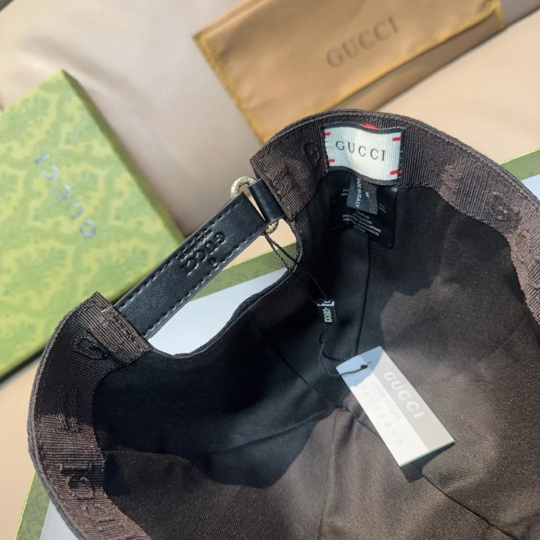 Hats GUCCI 17604812