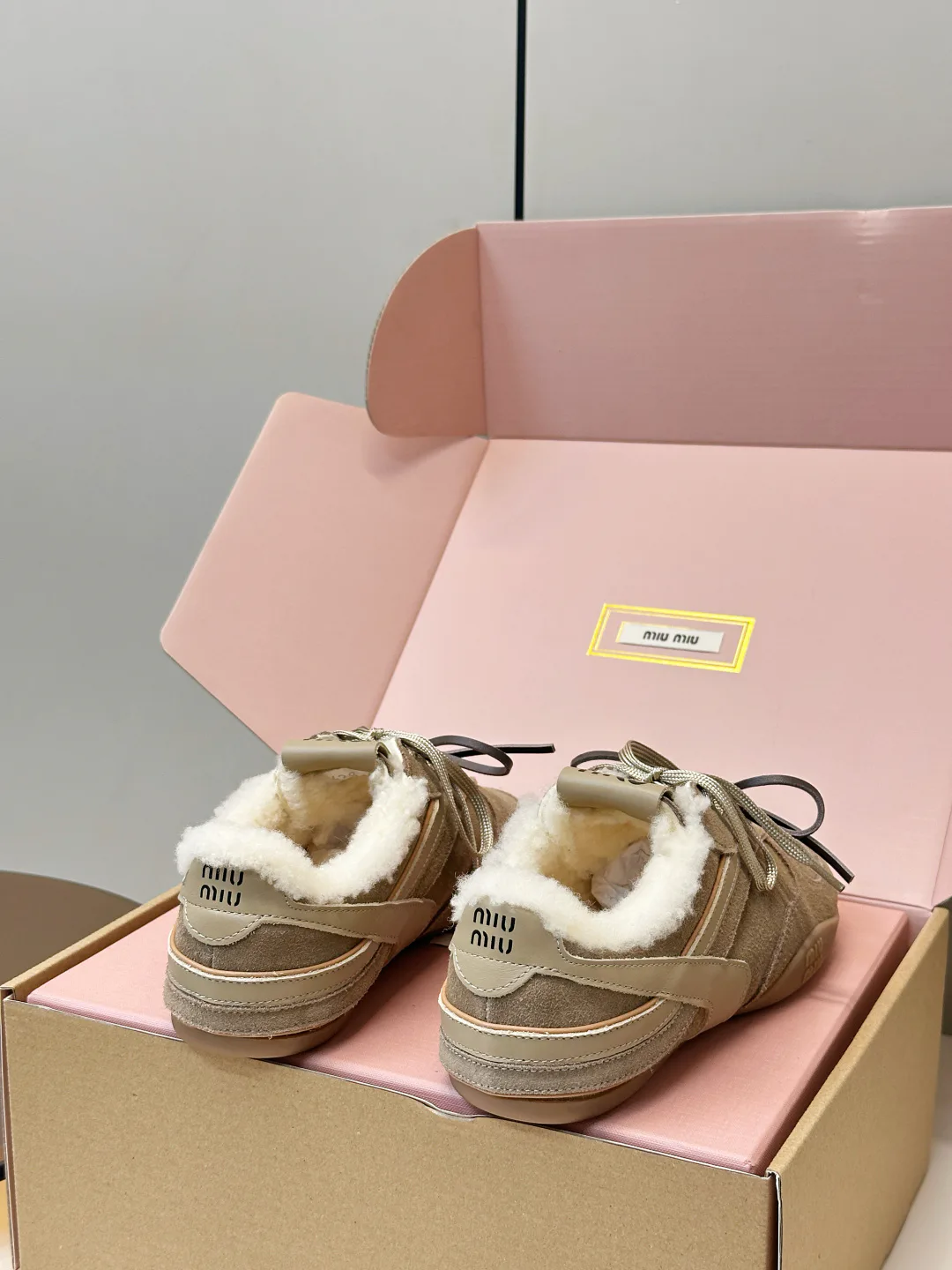Women's Sneakers MIU MIU 18164564