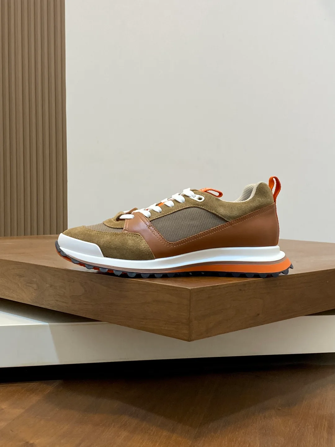 Men's Sneakers HERMES 18055271