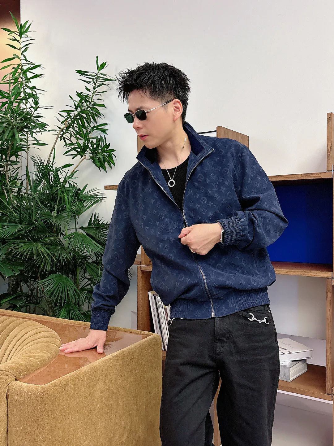 Men's Jackets And Down Jackets LOUIS VUITTON 18097587