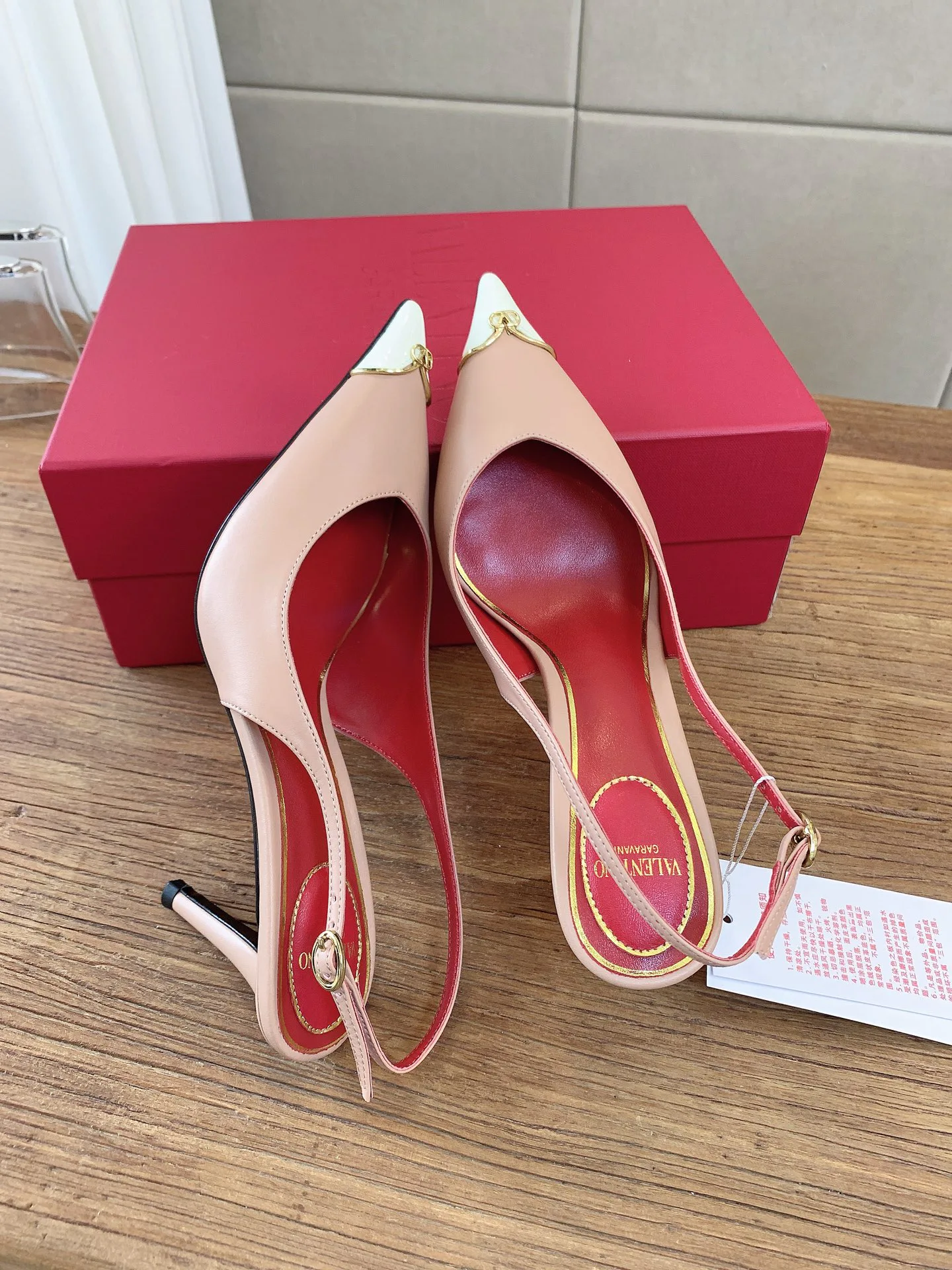 Women's Heels VALENTINO 17862482