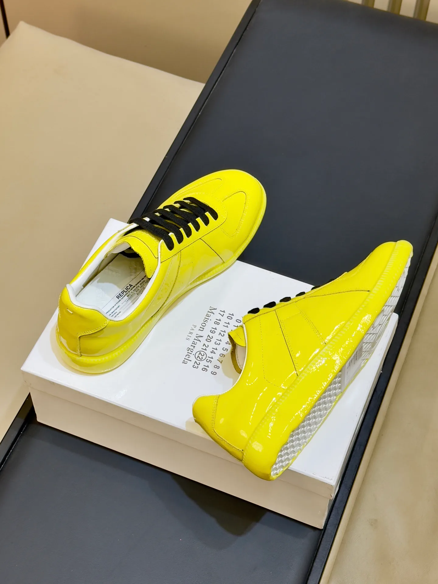 Men's Sneakers MAISON MARGIELA 18073436