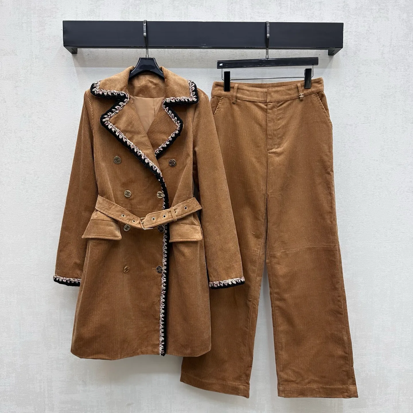 Women's Trousers CHANEL 18279114