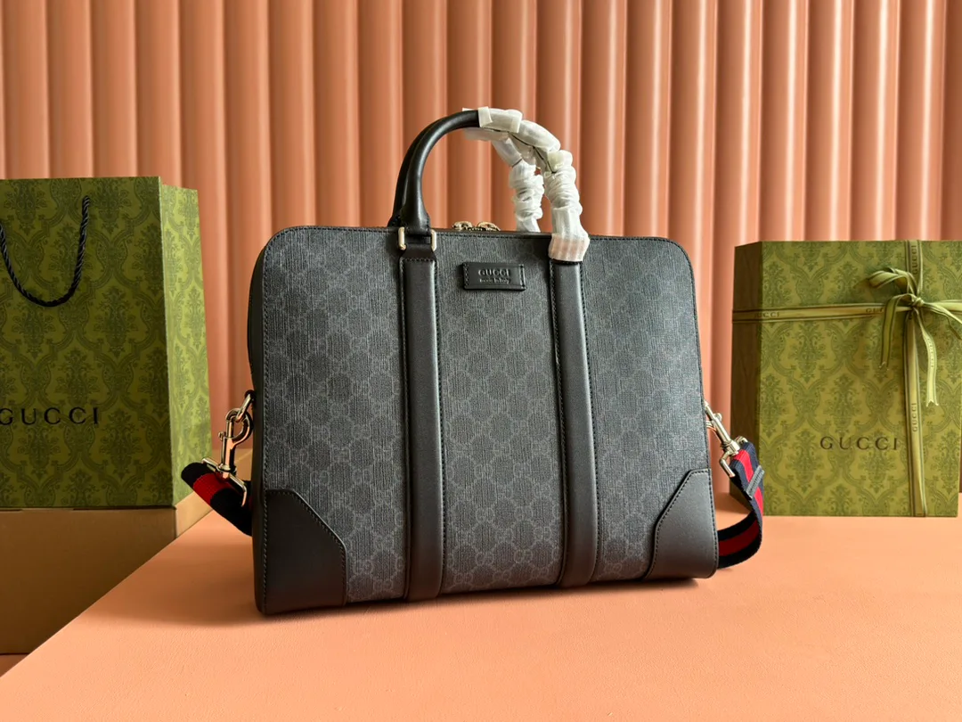 Women's Classic Handbags GUCCI 17947640