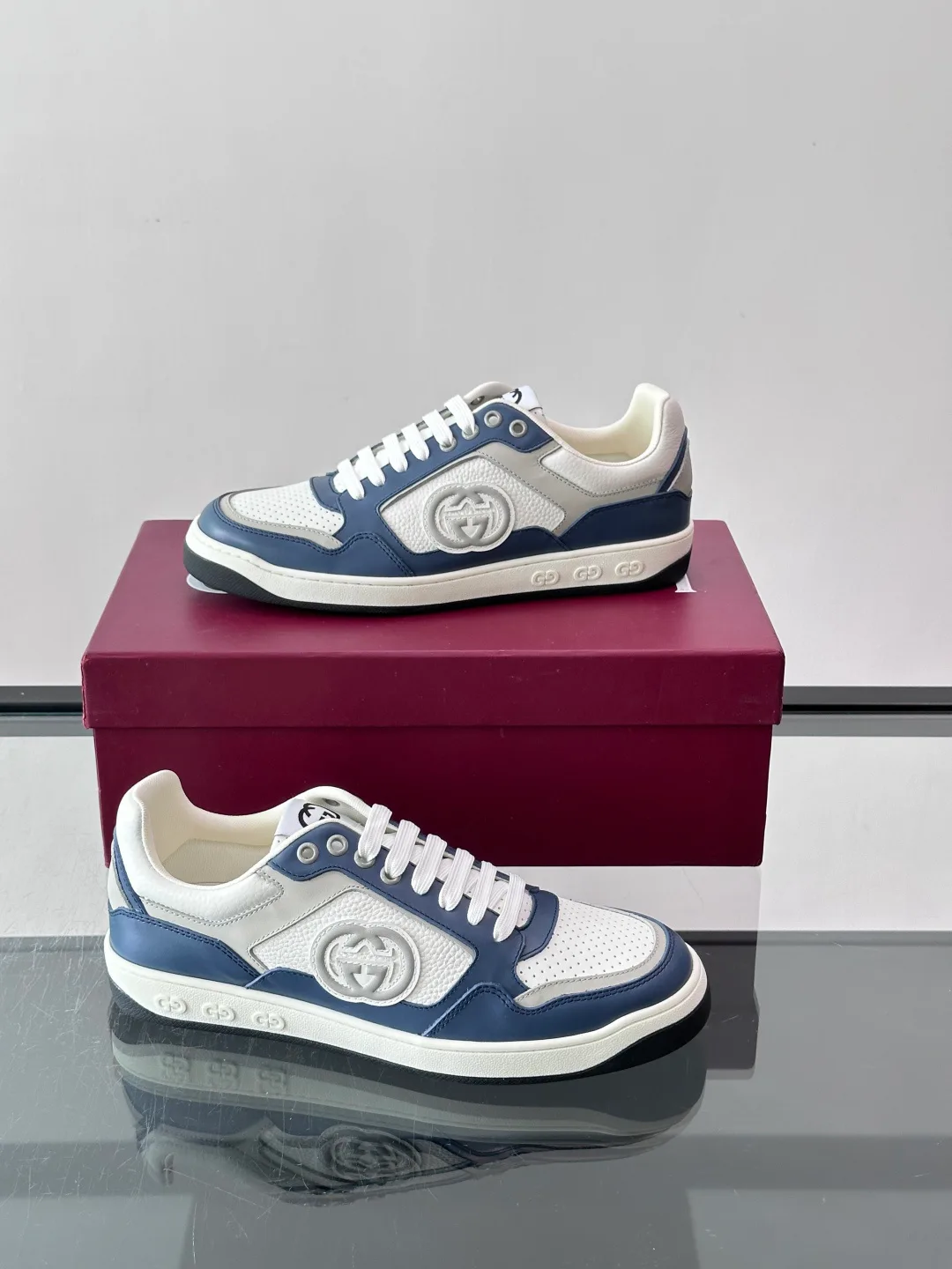 Men's Sneakers GUCCI 18102703