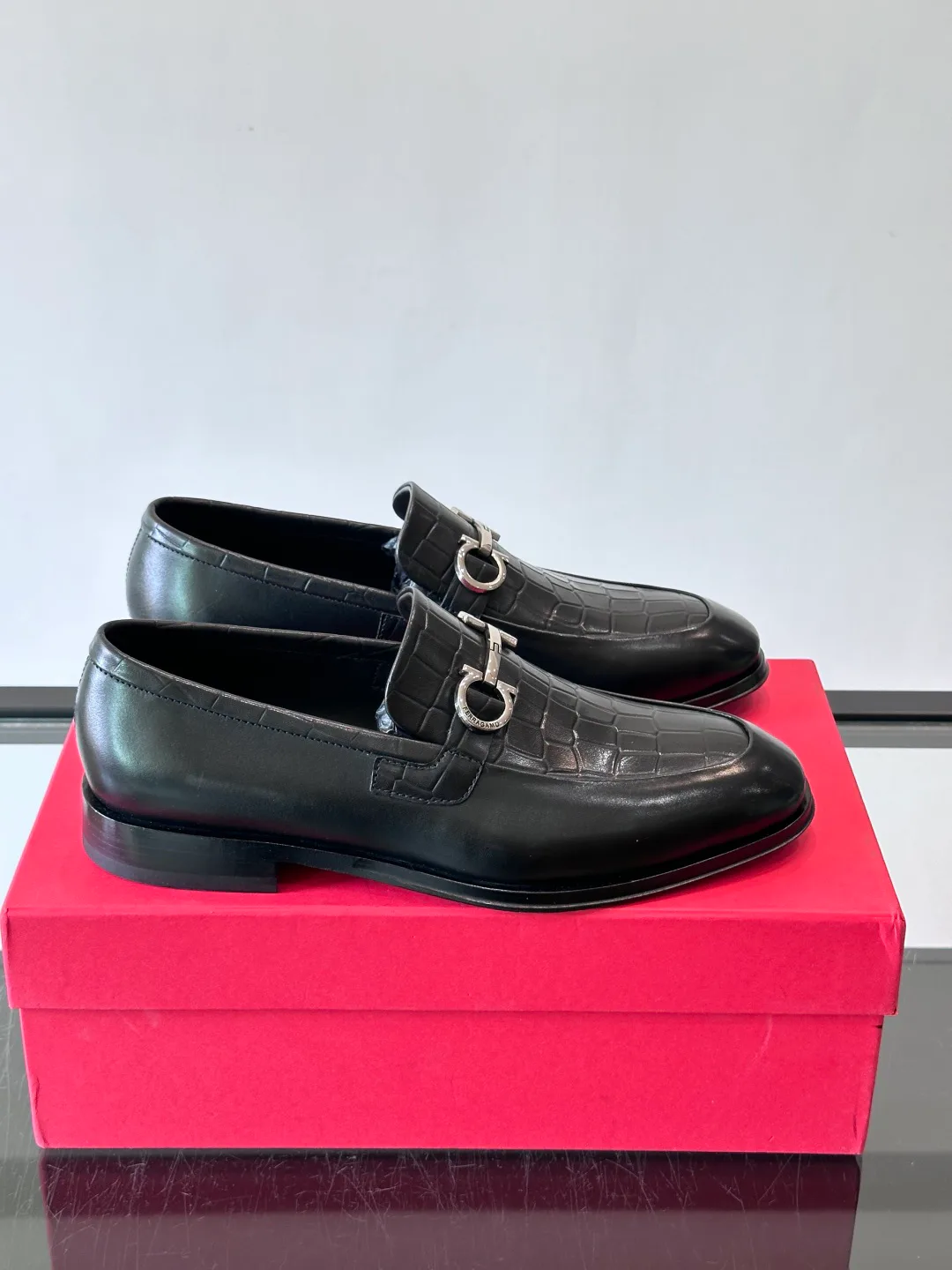Men's Loafers And Dress Shoes SALVATORE FERRAGAMO 18274548