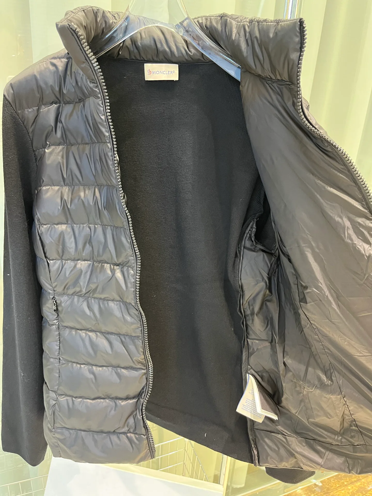 Women's Jackets And Down Jackets MONCLER 18204178