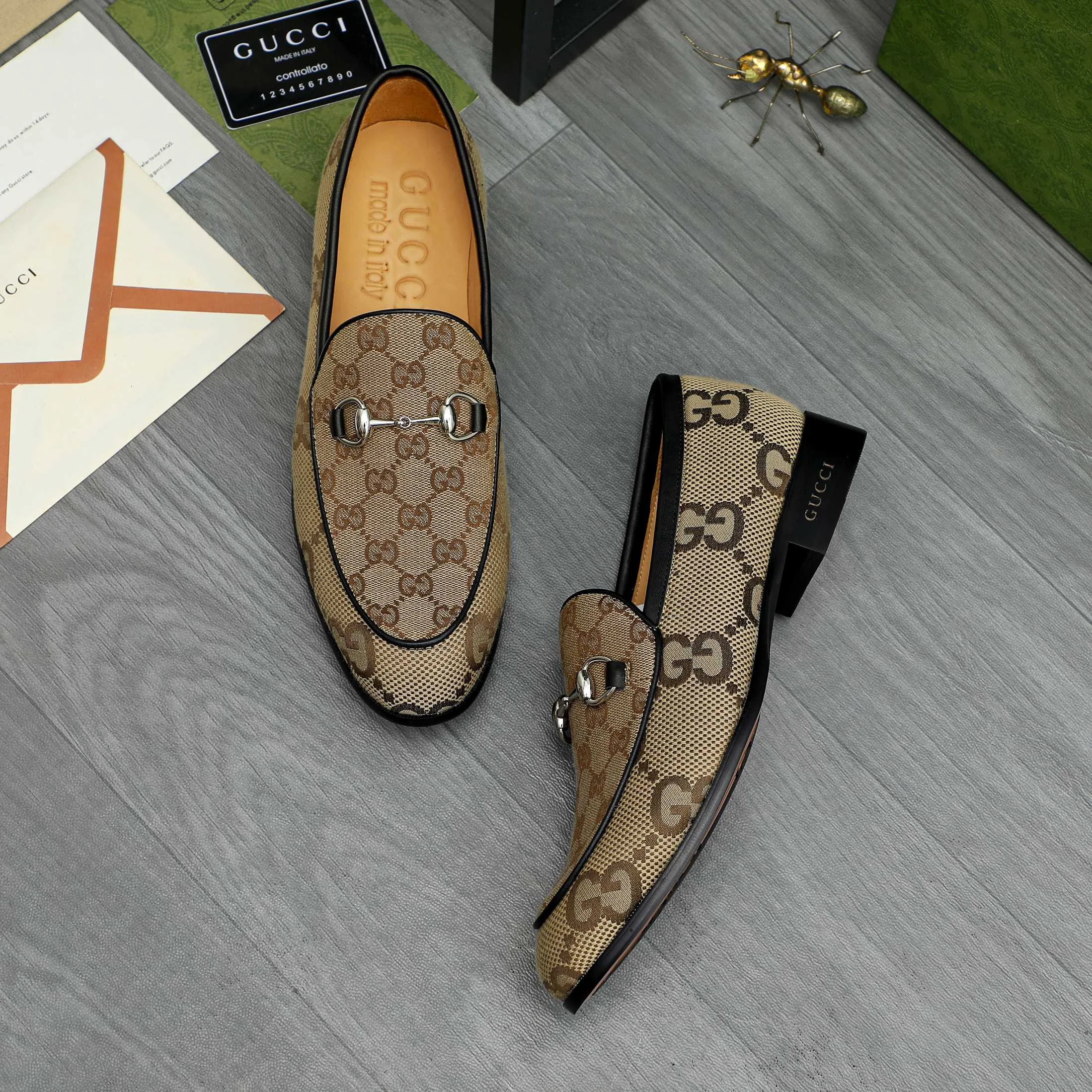 Men's Loafers And Dress Shoes GUCCI 18311612