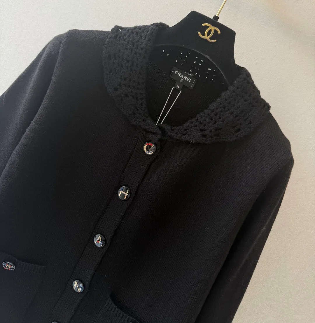 Women's Jumpers And Sweaters CHANEL 18464505