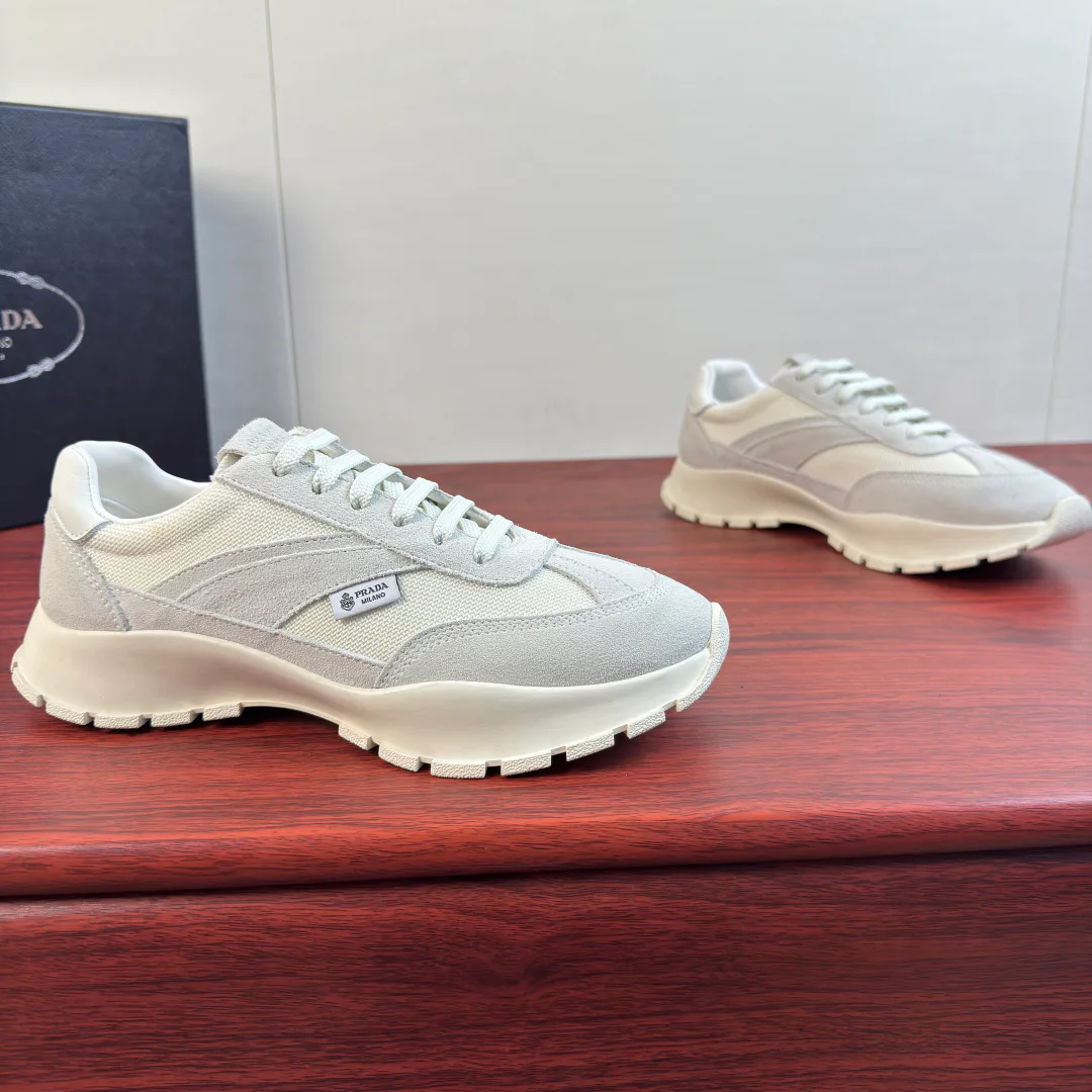 Women's Sneakers PRADA 17763662