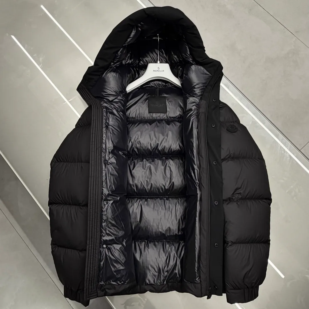 Men's Jackets And Down Jackets MONCLER 17391898