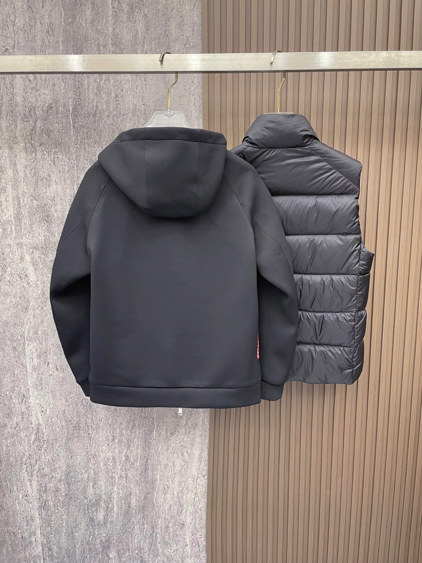 Куртки И Пуховики Мужские Prada 18596393