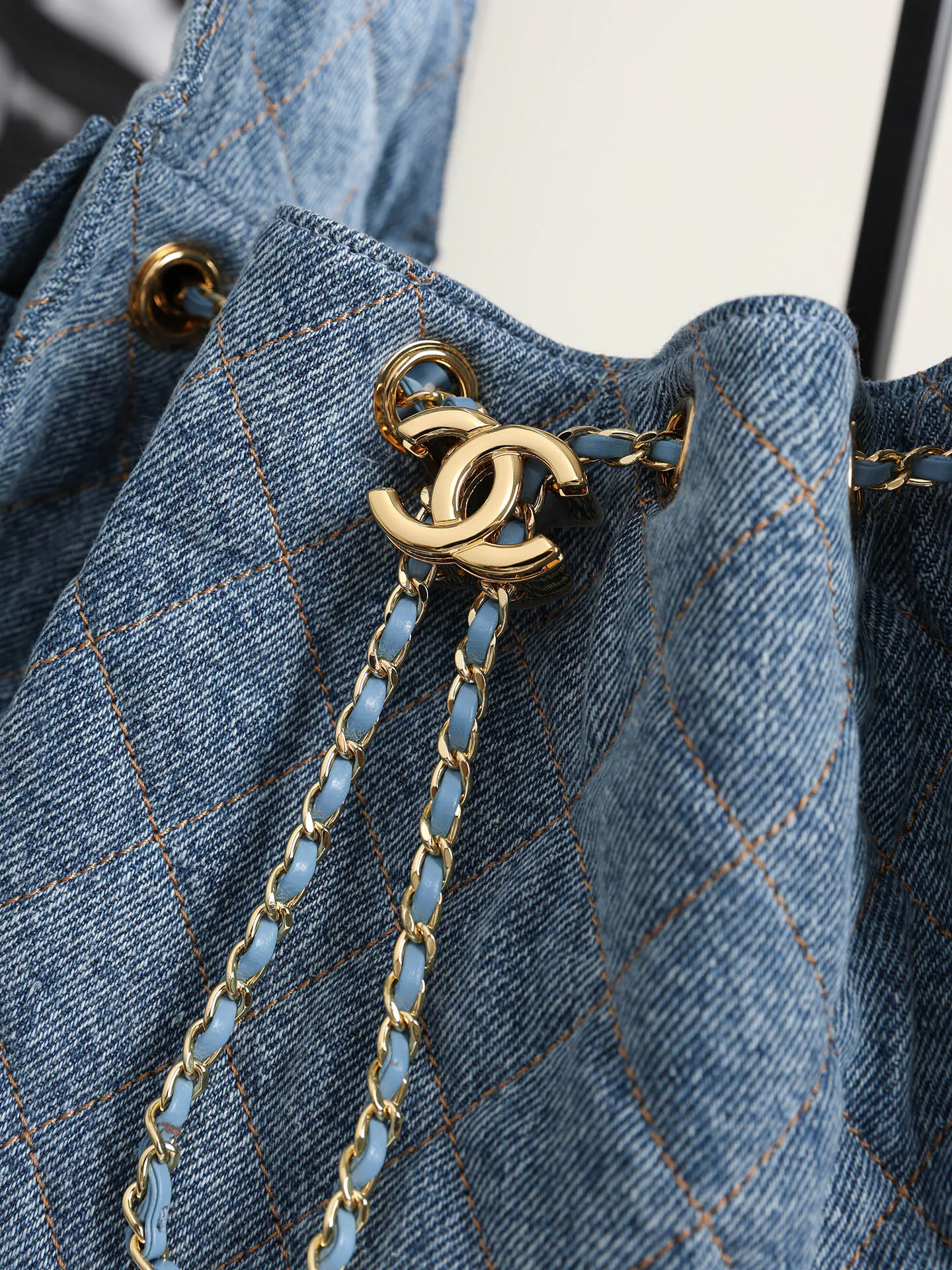 Women's Classic Handbags CHANEL 18000330