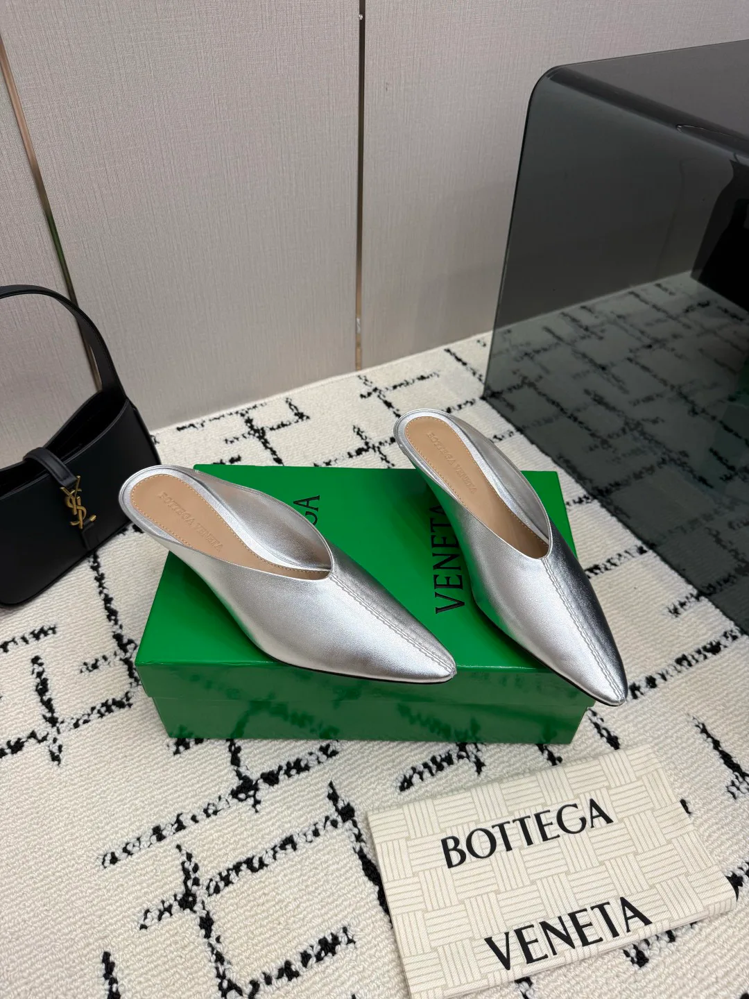 Women's Mules And Clogs BOTTEGA VENETA 18135178