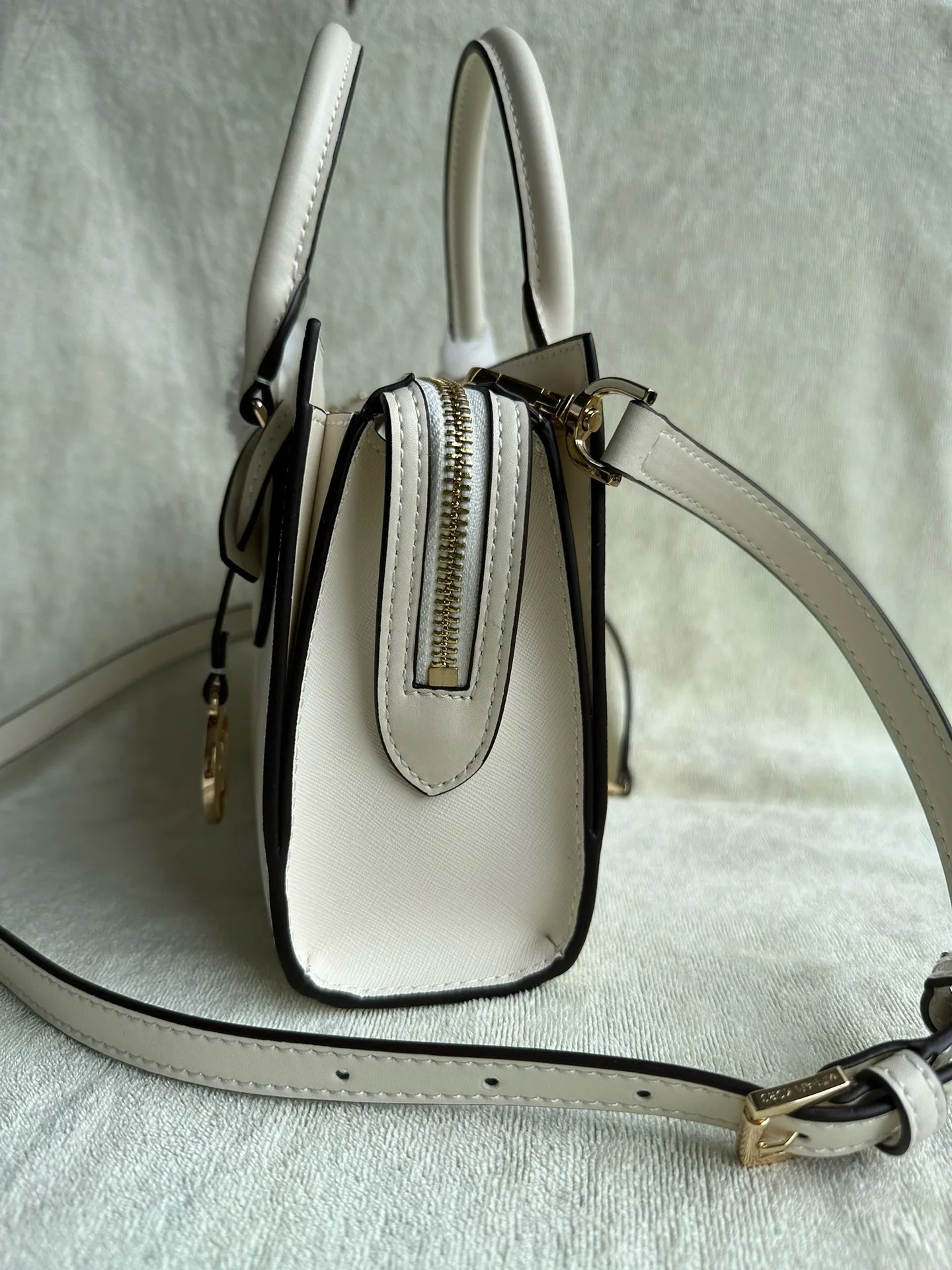Women's Classic Handbags MICHAEL KORS 17961292