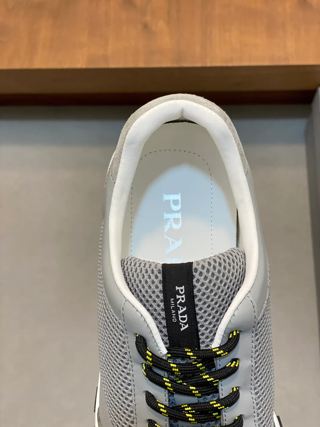 Men's Sneakers PRADA 18079033