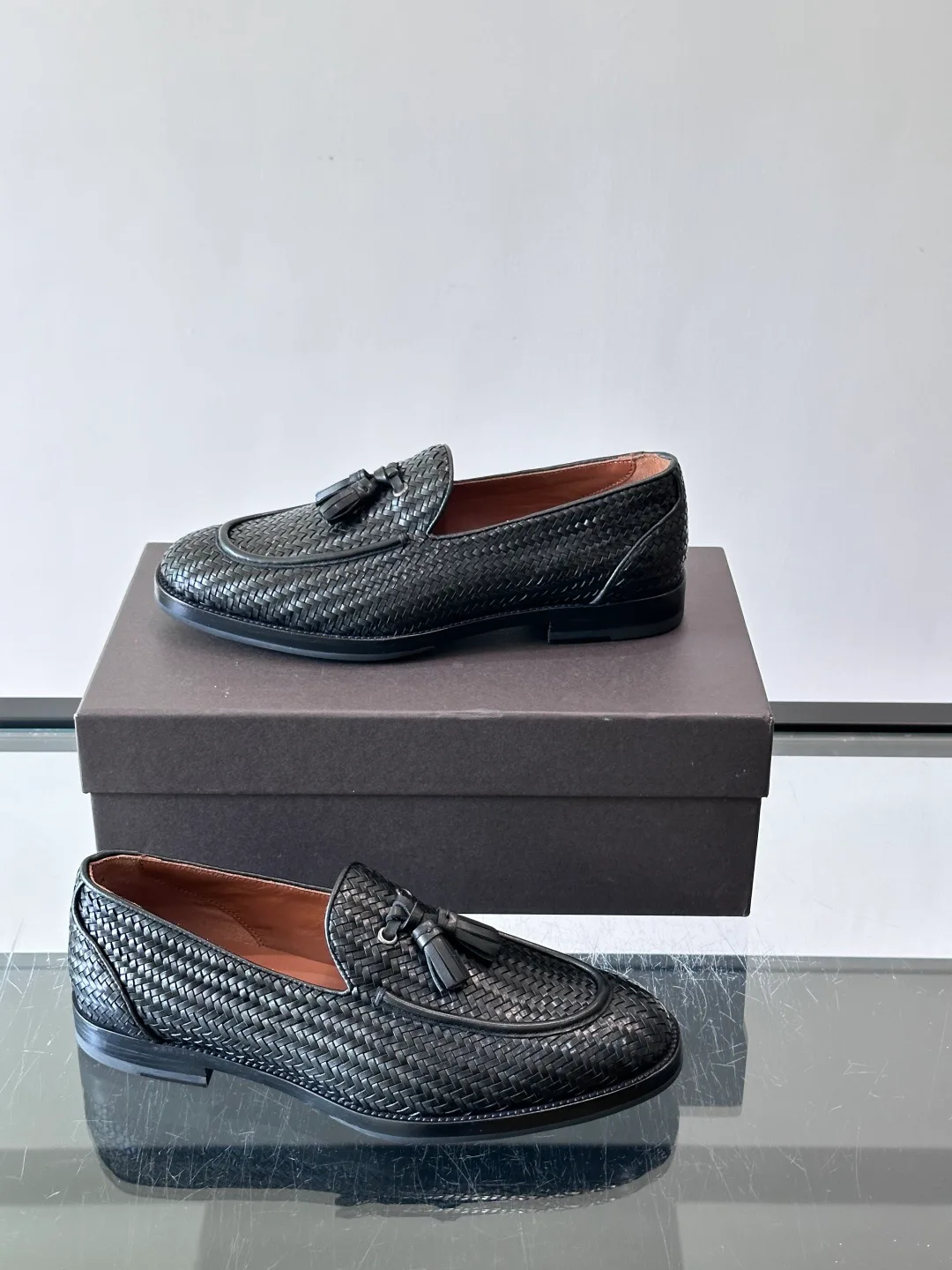 Men's Loafers And Dress Shoes BOTTEGA VENETA 17730365
