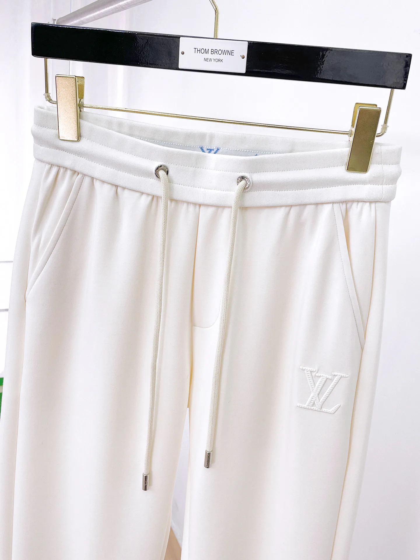 Men's Trousers LOUIS VUITTON 18399380