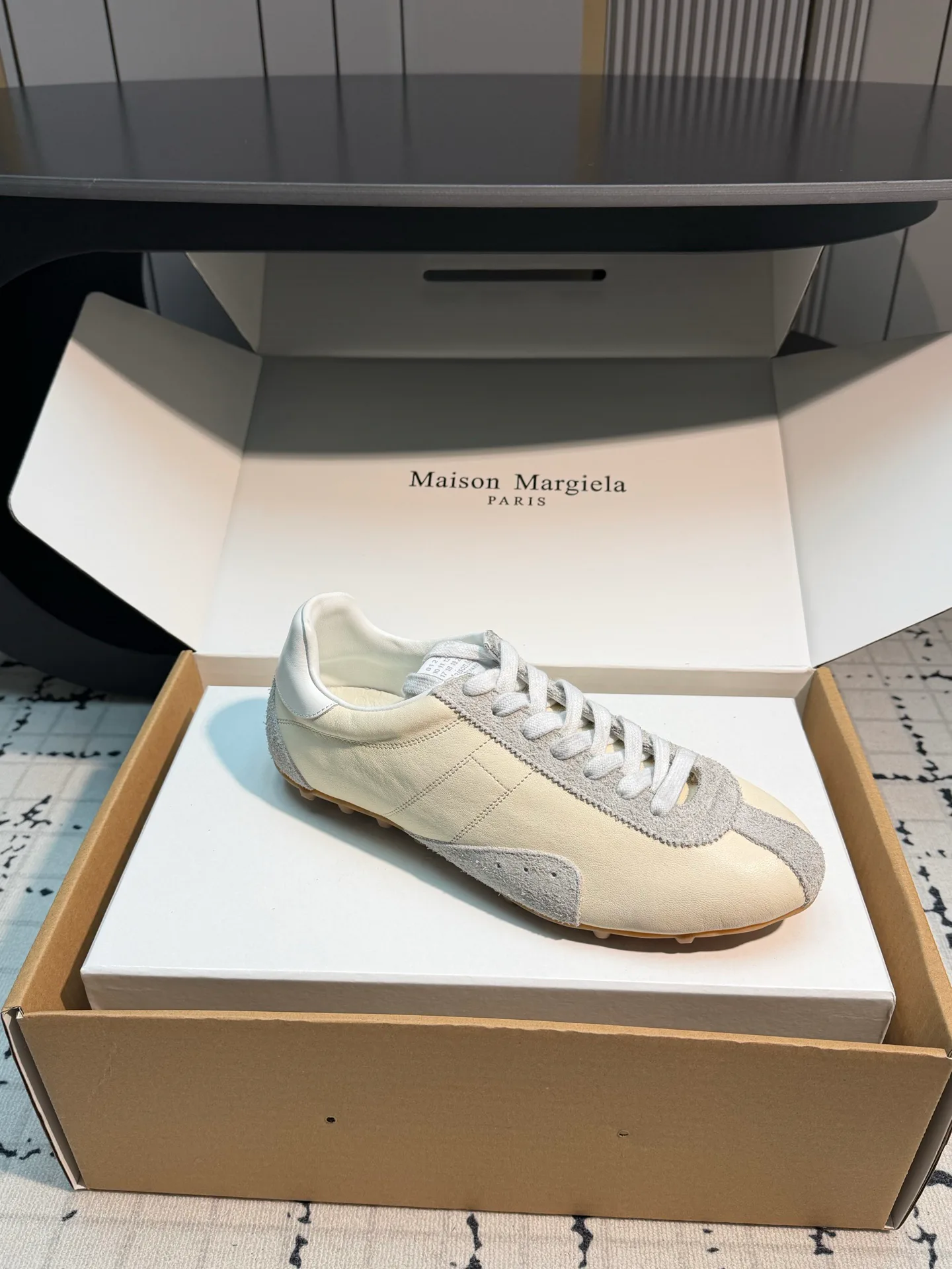 Women's Sneakers MAISON MARGIELA 18547324