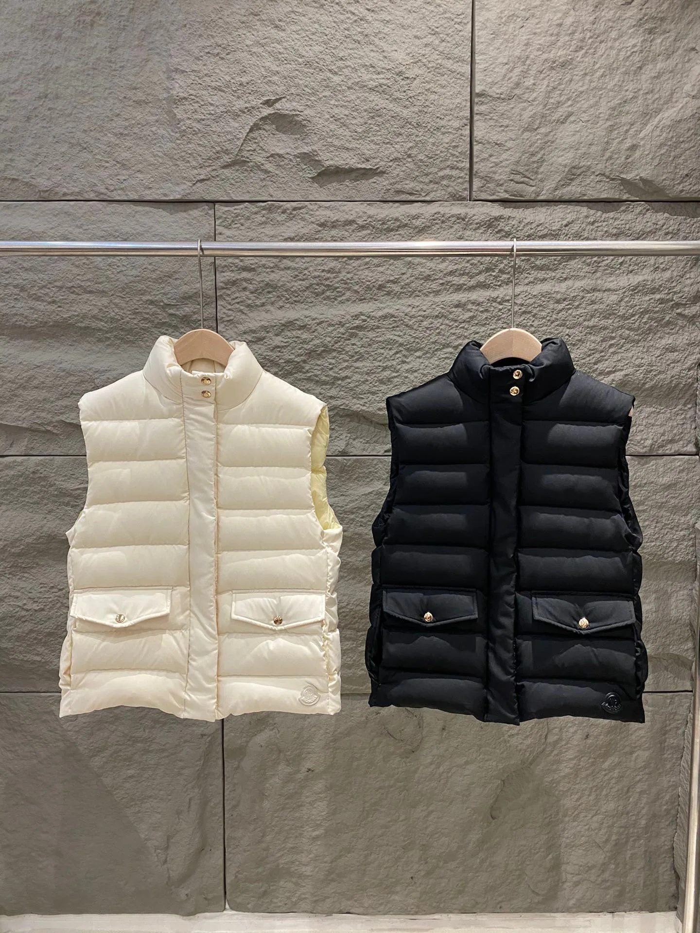 Women's Vests MONCLER 18326253