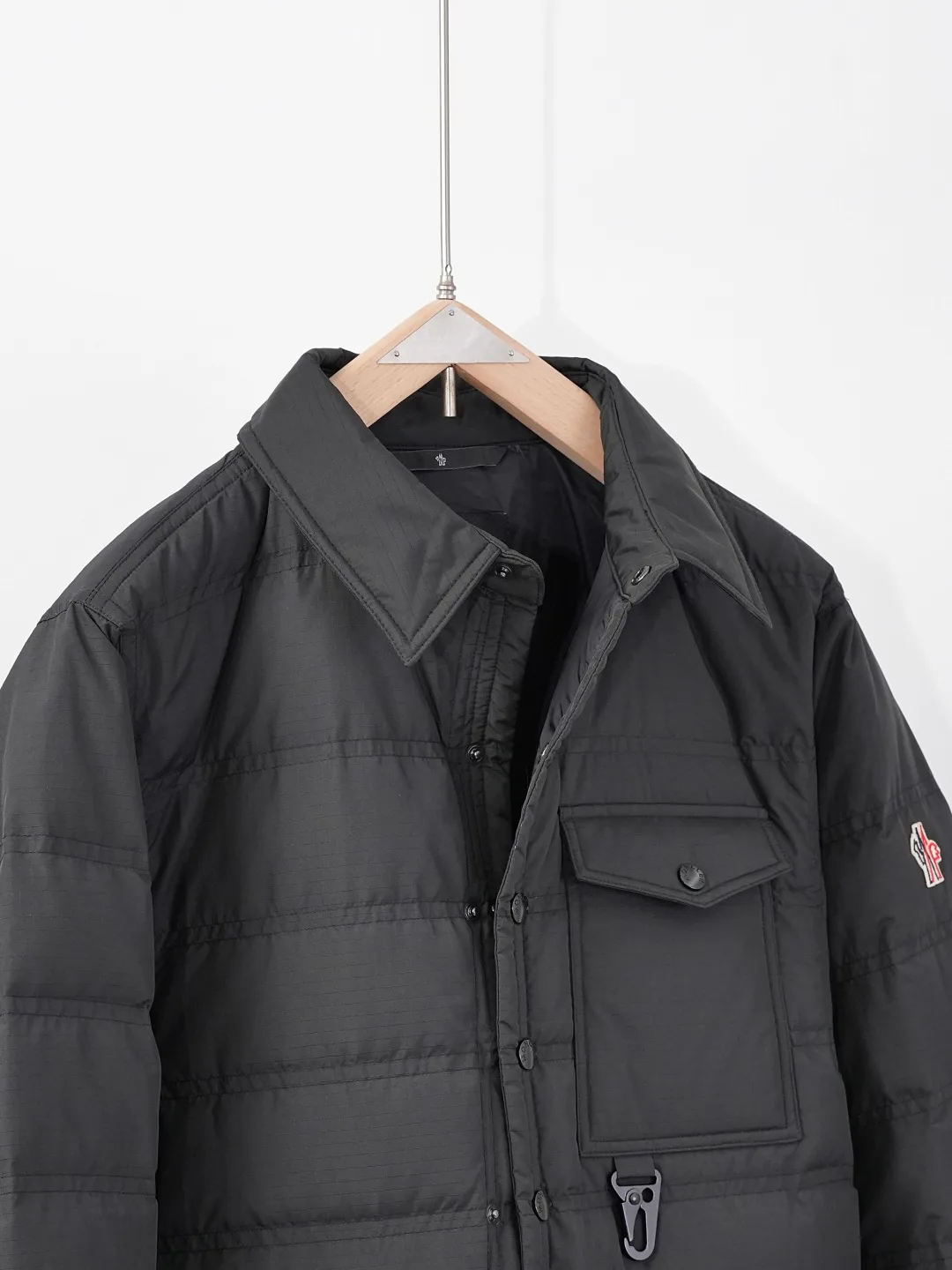Men's Jackets And Down Jackets MONCLER 18507098