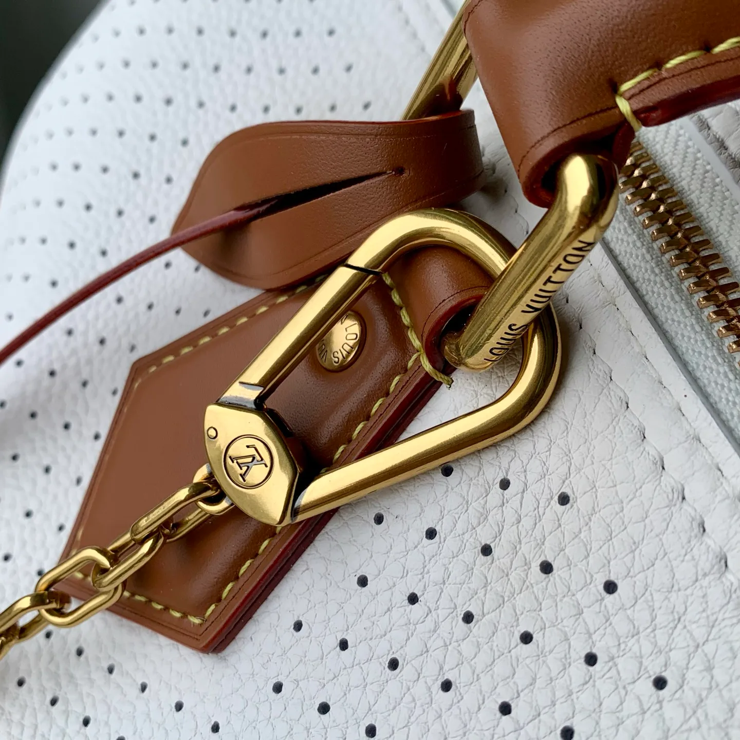 Women's Classic Handbags LOUIS VUITTON 18147438