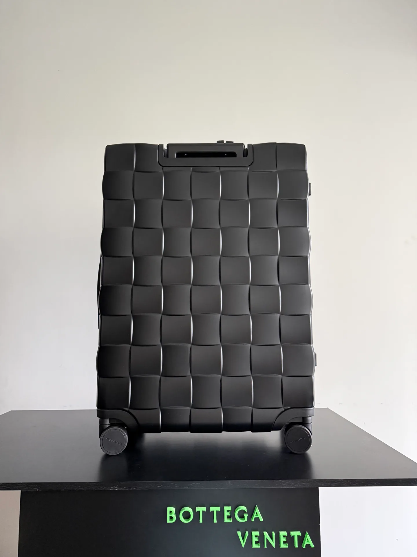 Suitcases BOTTEGA VENETA 18467877