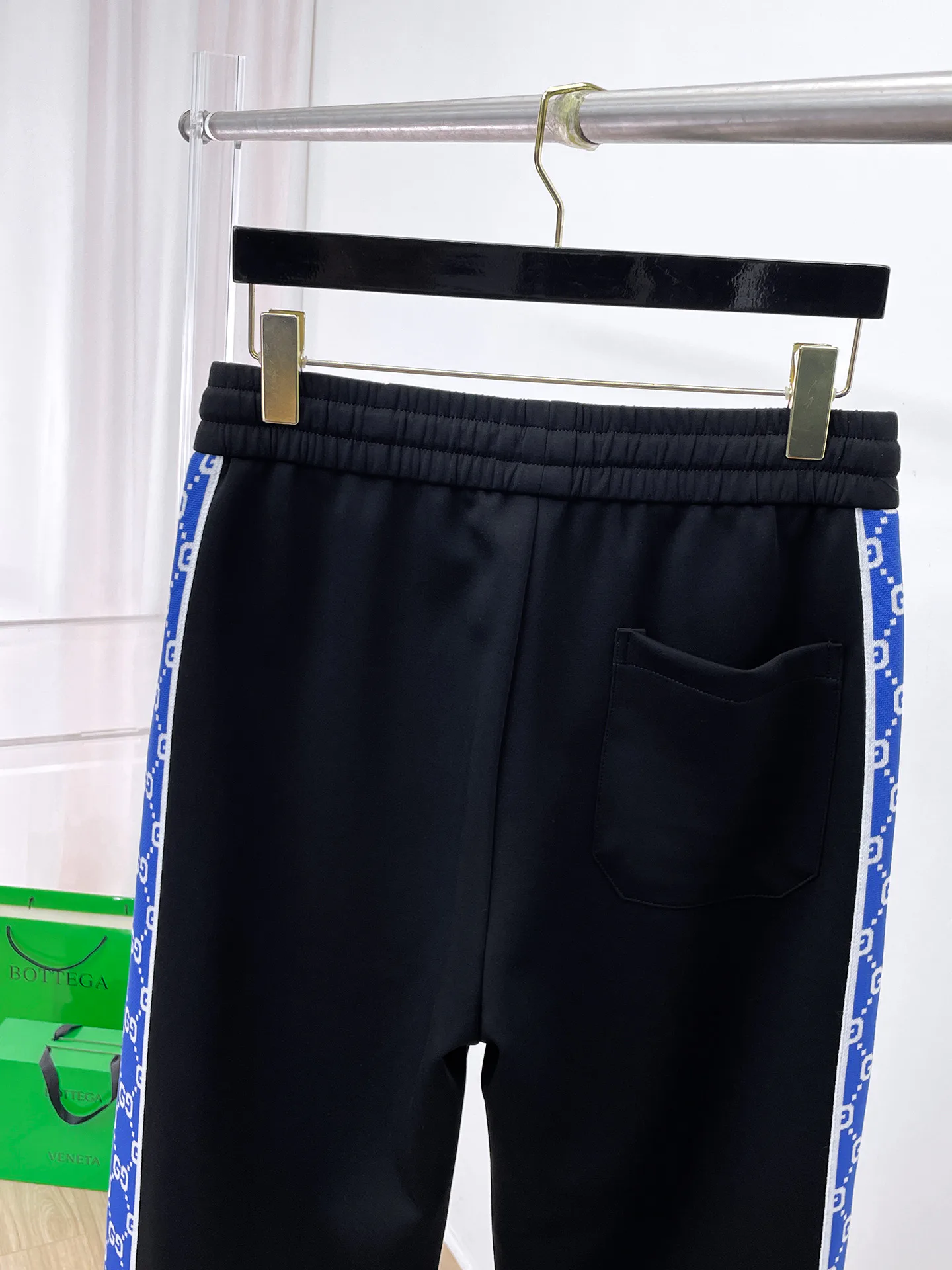 Men's Trousers GUCCI 18399321
