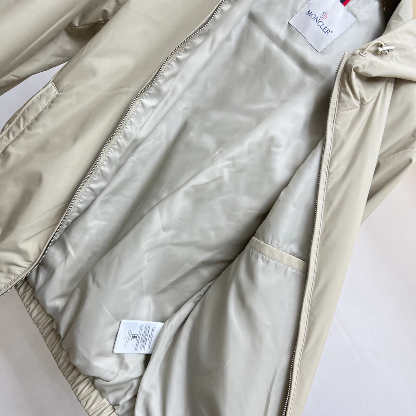 Women's Jackets And Down Jackets MONCLER 17340724