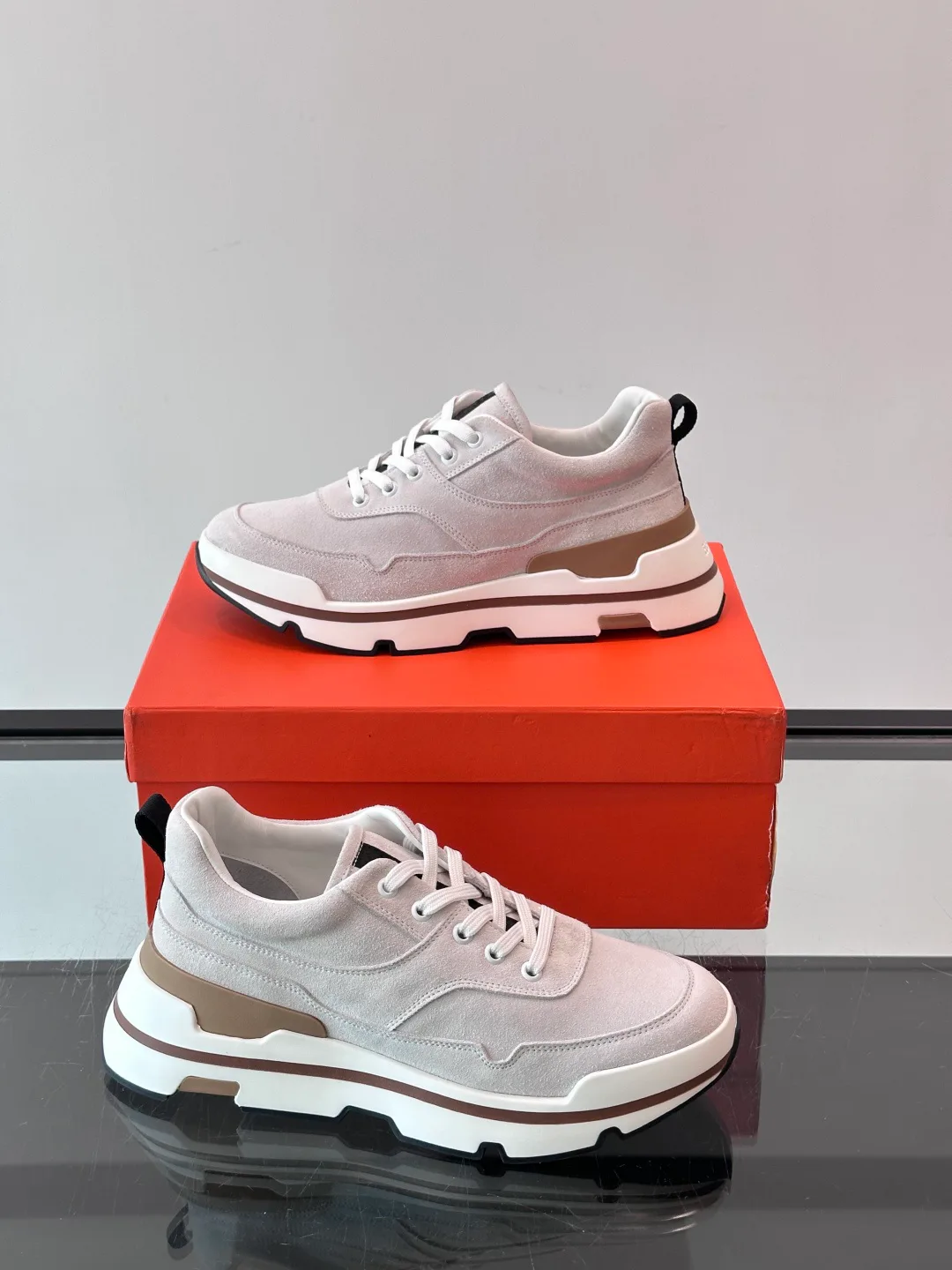 Men's Sneakers HERMES 18500619
